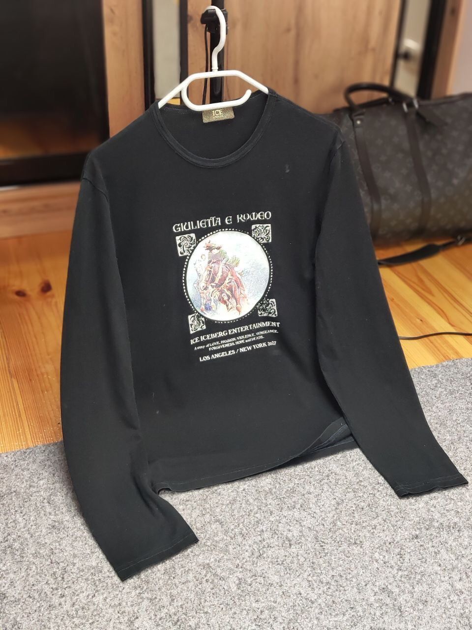 Iceberg Vintage Iceberg Giulietta e Romeo Sweatshirt Long Sleeve Size US L / EU 52-54 / 3 - 20 Thumbnail