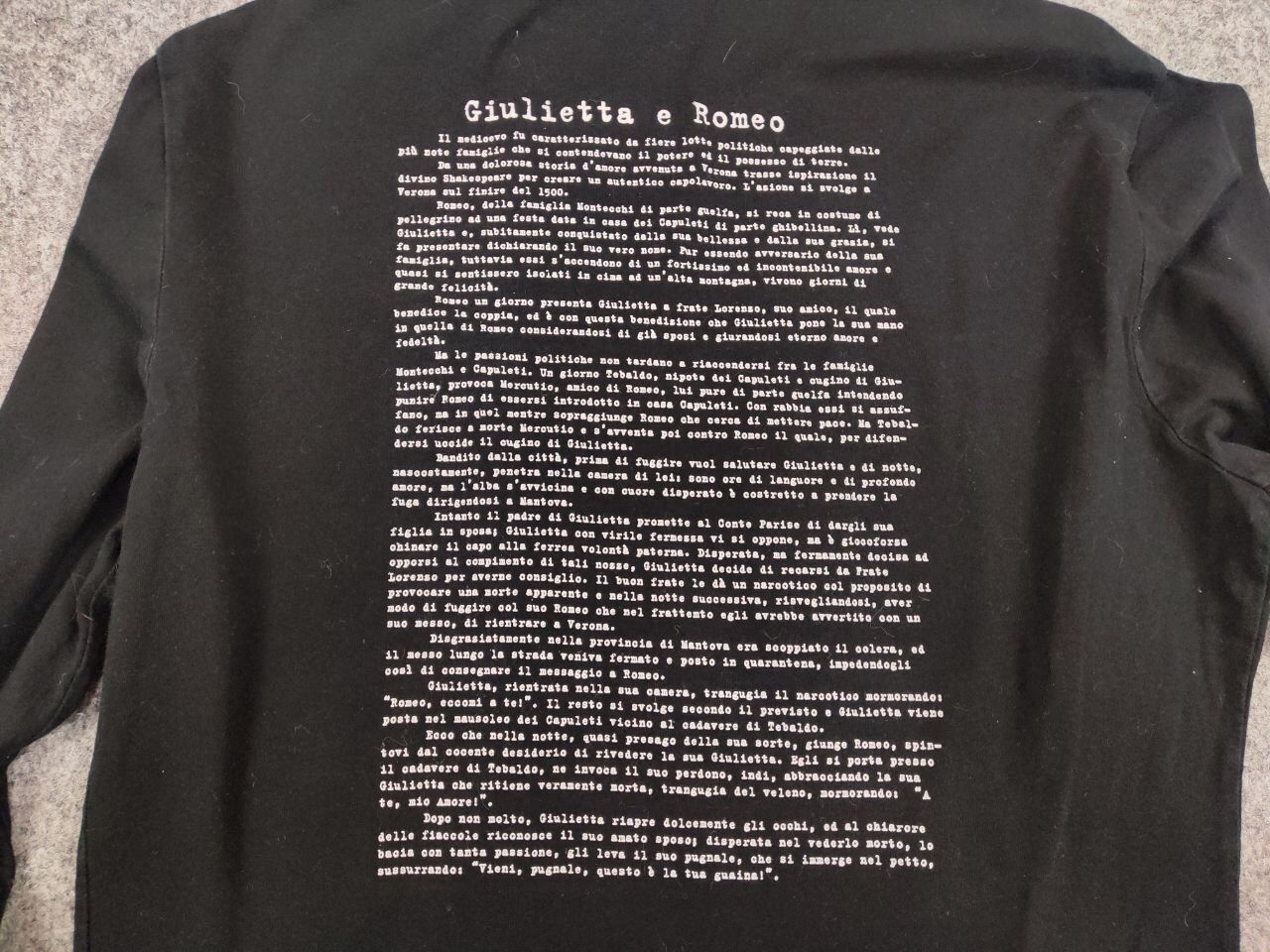Iceberg Vintage Iceberg Giulietta e Romeo Sweatshirt Long Sleeve Size US L / EU 52-54 / 3 - 16 Thumbnail