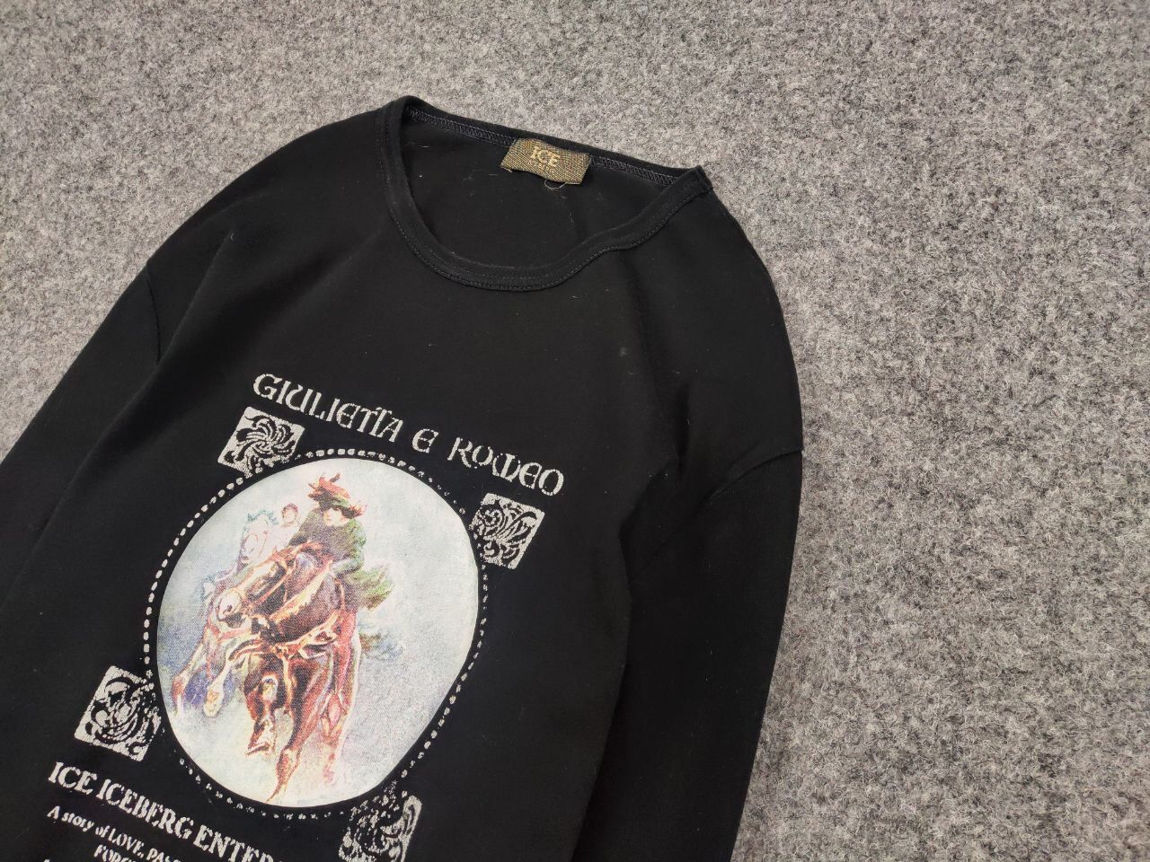 Iceberg Vintage Iceberg Giulietta e Romeo Sweatshirt Long Sleeve Size US L / EU 52-54 / 3 - 3 Thumbnail