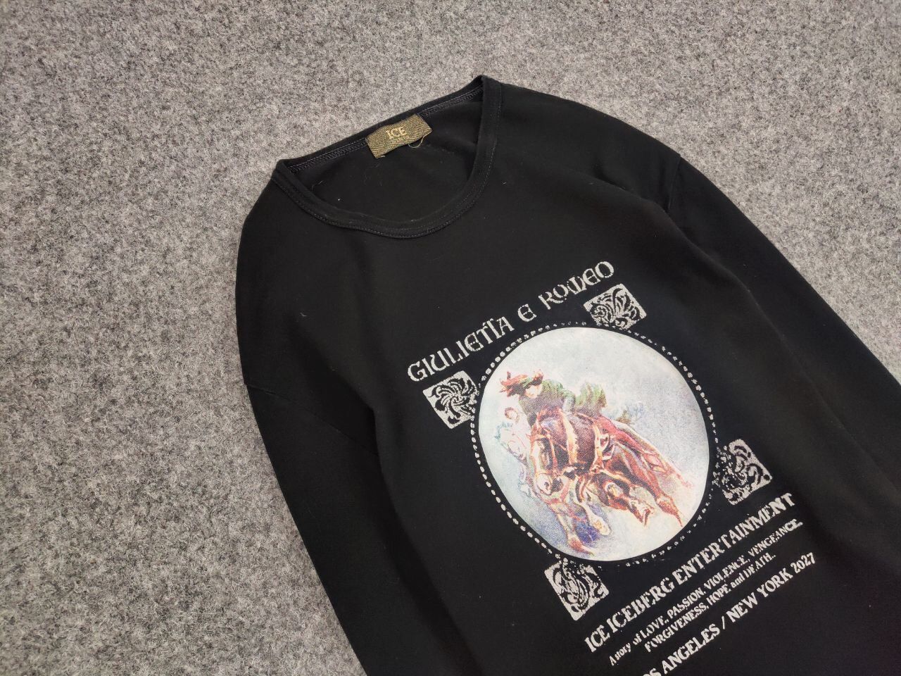 Iceberg Vintage Iceberg Giulietta e Romeo Sweatshirt Long Sleeve Size US L / EU 52-54 / 3 - 6 Thumbnail