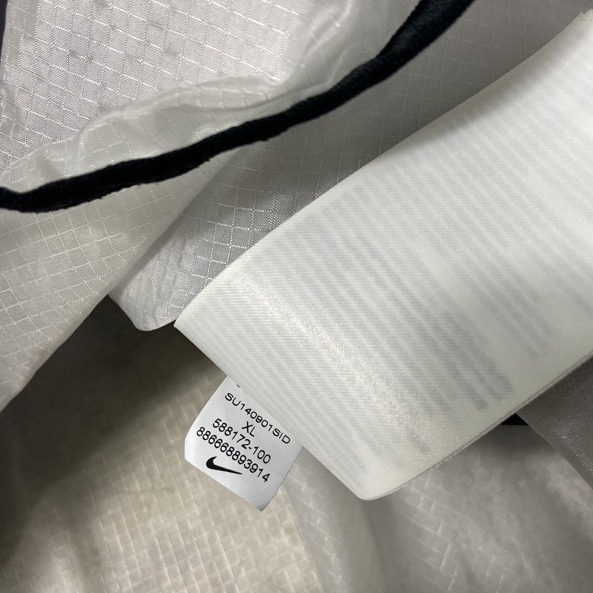 Nike DEMENTOR ARCHIVE NIKE TECH RAINCOAT Size US XL / EU 56 / 4 - 9 Thumbnail