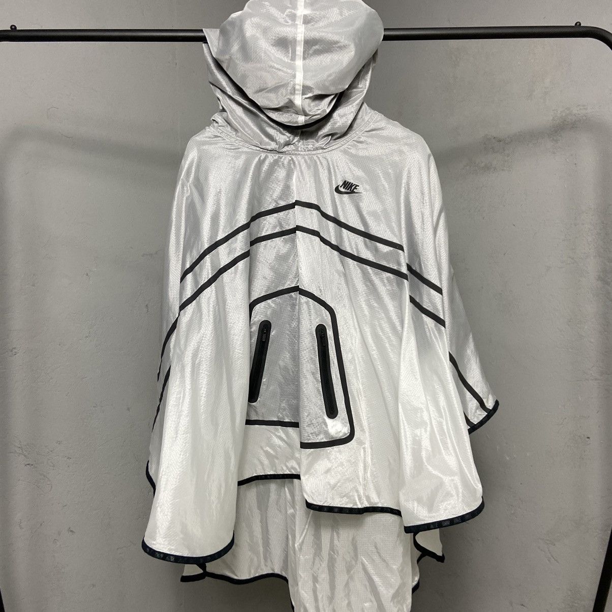 Nike DEMENTOR ARCHIVE NIKE TECH RAINCOAT Size US XL / EU 56 / 4 - 5 Thumbnail