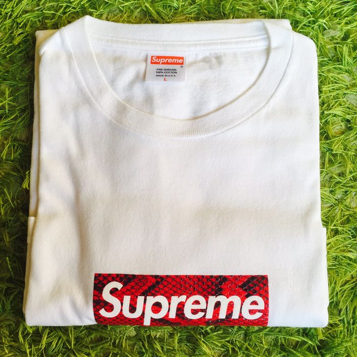 authentic supreme red on white box logo tee shirt size xl rare 2003