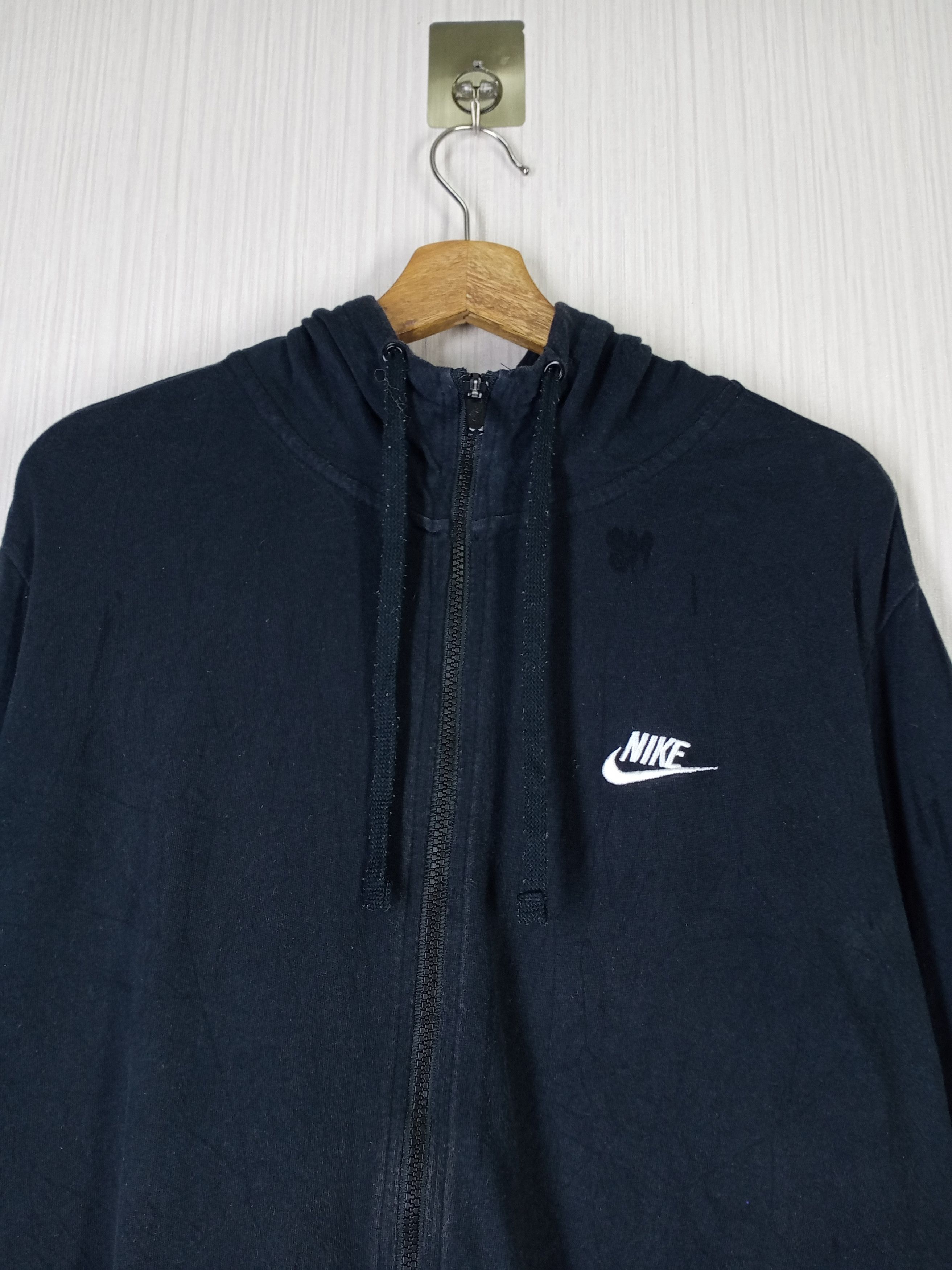 Nike Rare Vintage Nike Small Logo Zipper Hoodie Size US XL / EU 56 / 4 - 3 Thumbnail