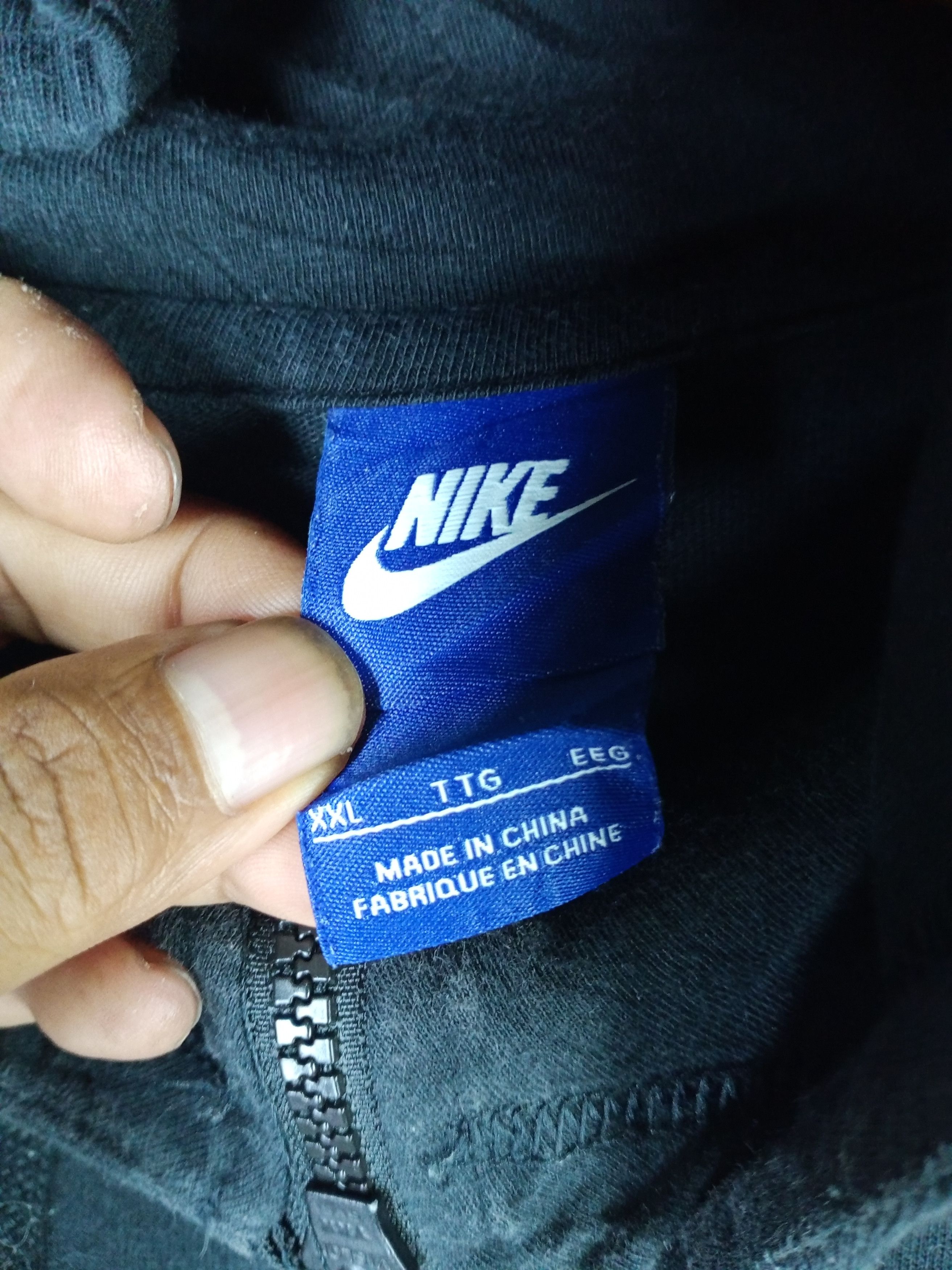 Nike Rare Vintage Nike Small Logo Zipper Hoodie Size US XL / EU 56 / 4 - 5 Thumbnail