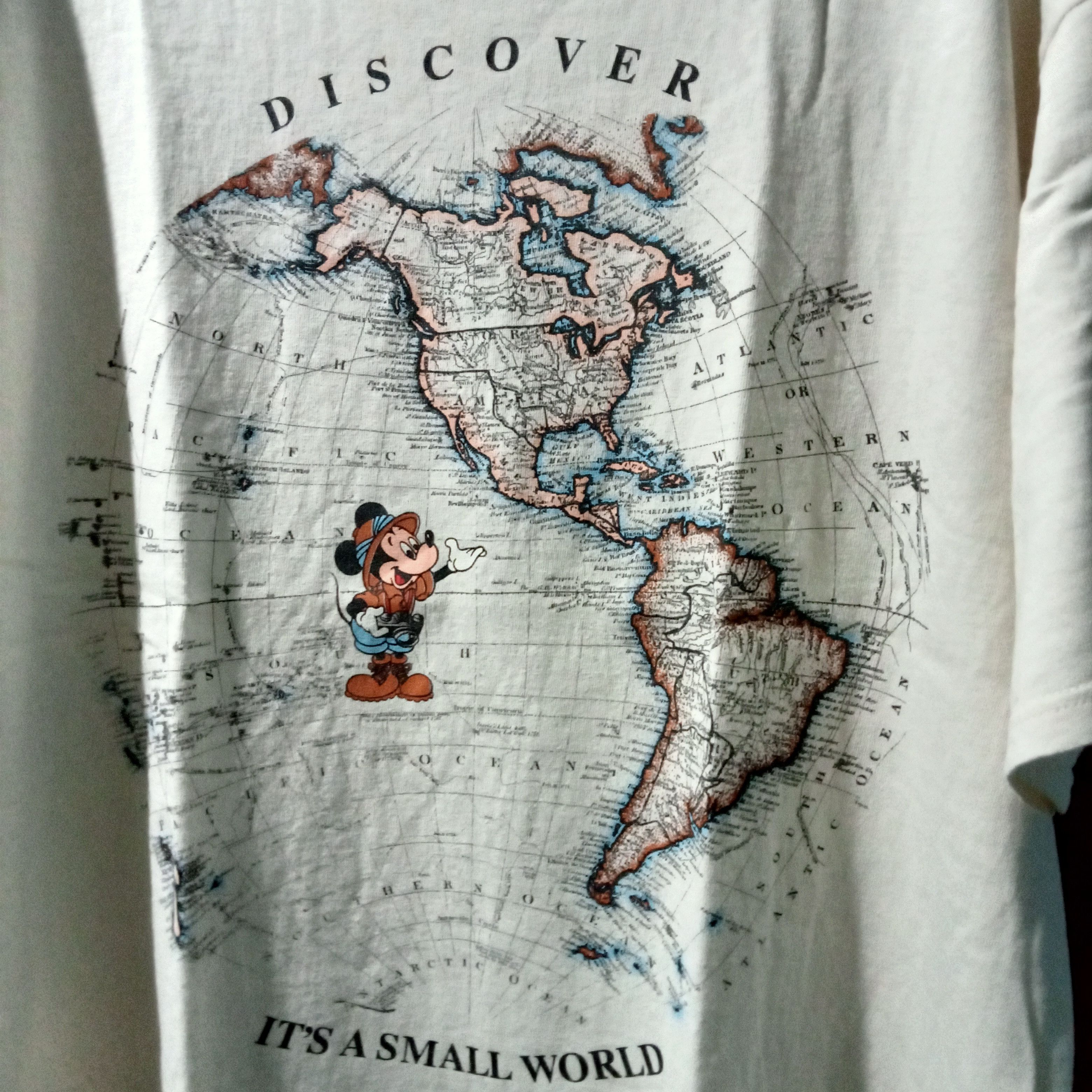 Vintage Vintage Mickey Discover Earth T-shirt | Grailed