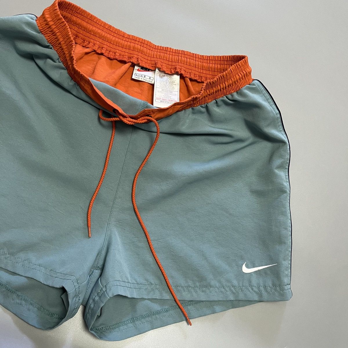Nike Nike Vintage y2k big logo swoosh shorts Size US 30 / EU 46 - 3 Thumbnail