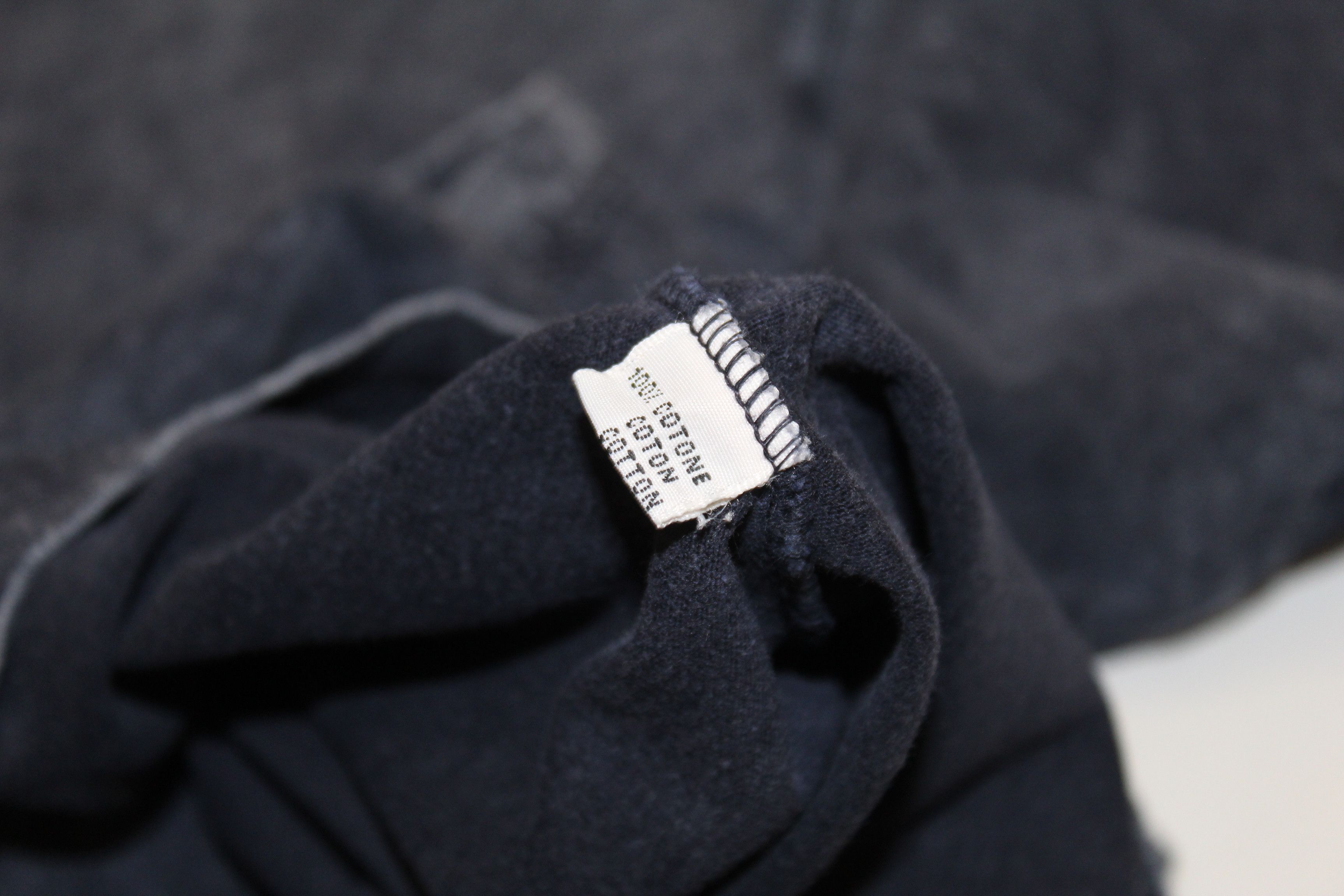 Krizia Uomo Vtg Krizia Jeans Big Logo Bleach Baggy T-Shirt Size US L / EU 52-54 / 3 - 5 Thumbnail