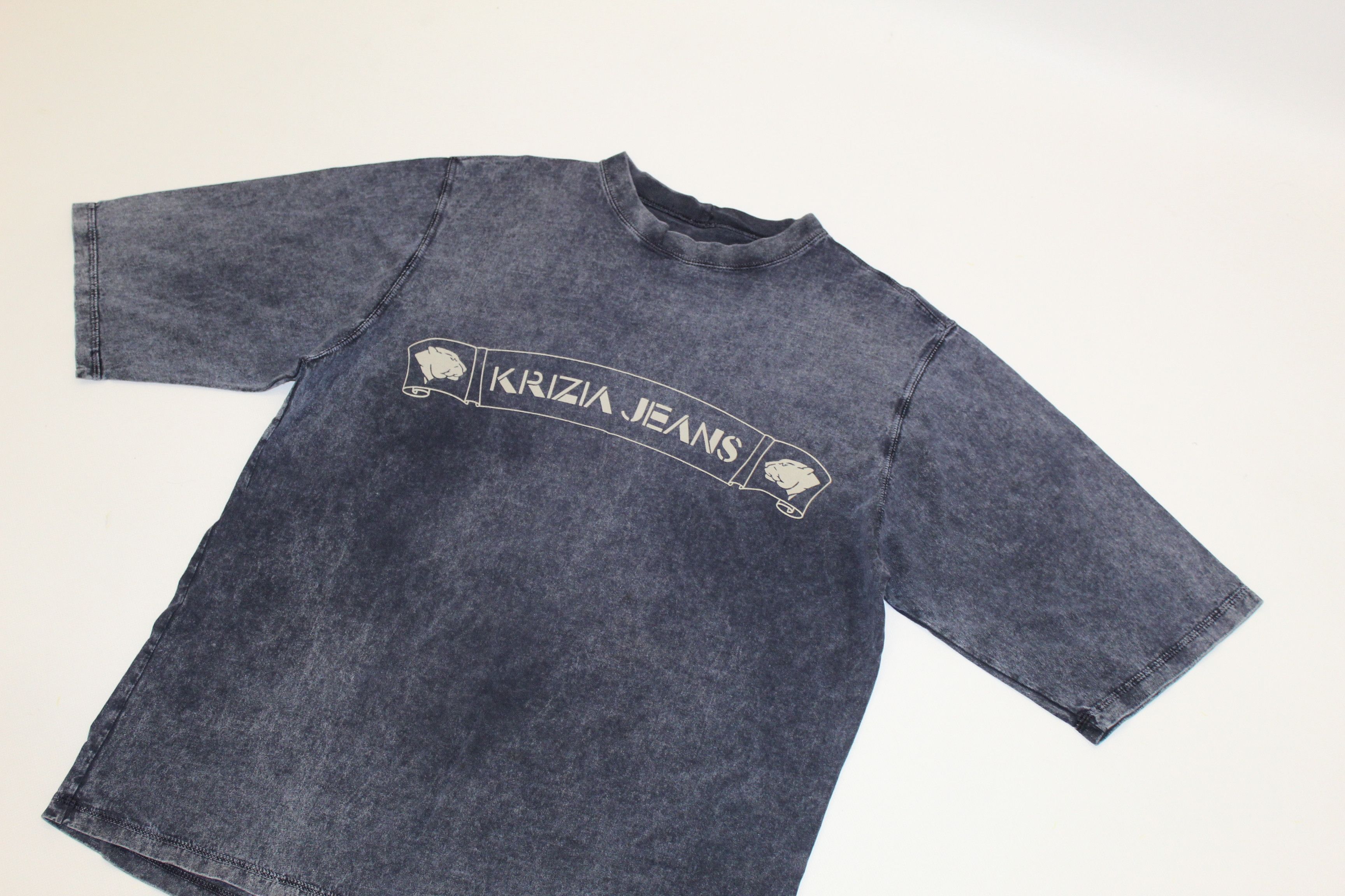 Krizia Uomo Vtg Krizia Jeans Big Logo Bleach Baggy T-Shirt Size US L / EU 52-54 / 3 - 2 Thumbnail