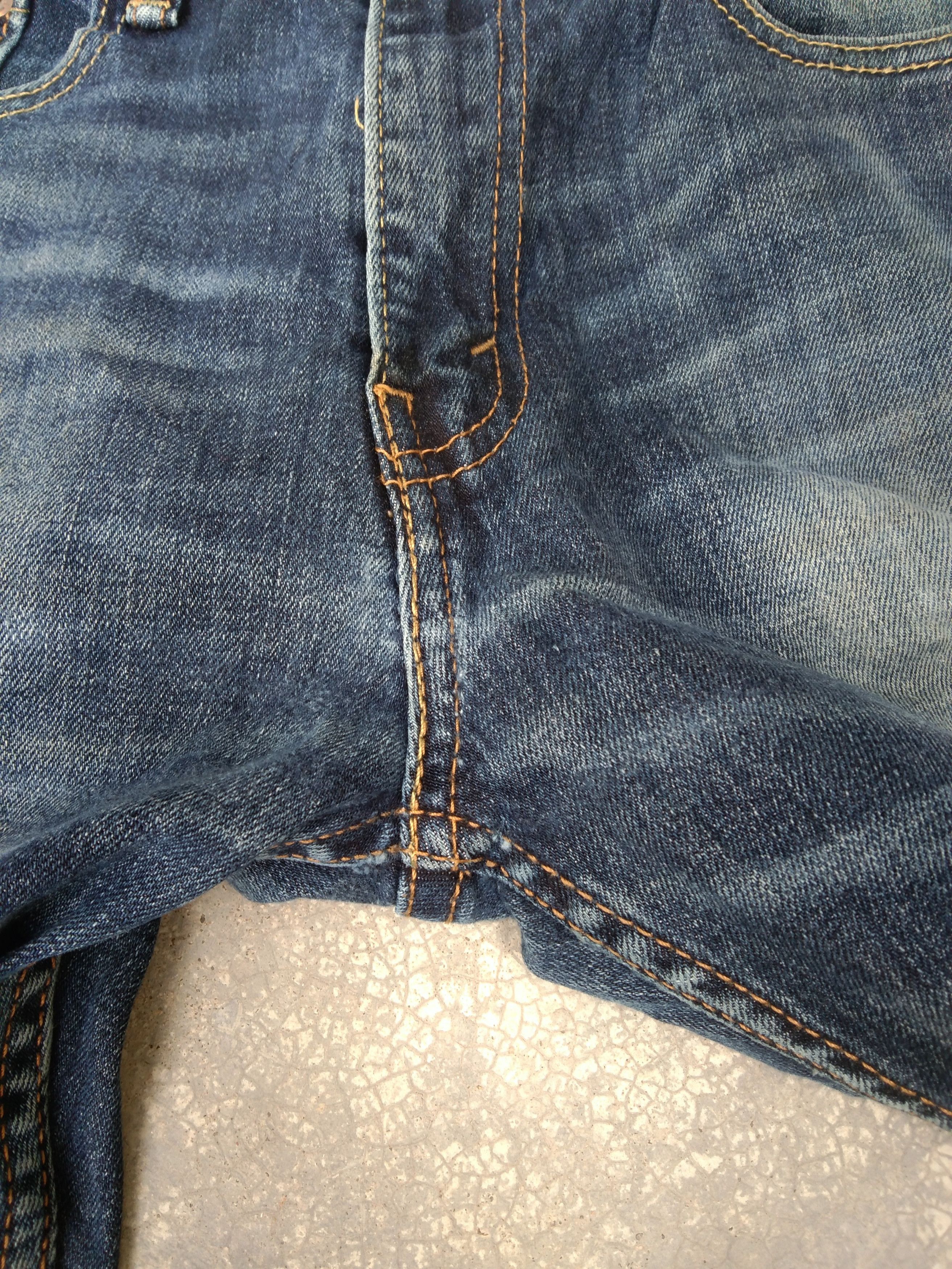 Levi's Vintage Levi's Jeans 513 Faded Blue Distressed Denim 30x31 Size US 30 / EU 46 - 6 Thumbnail