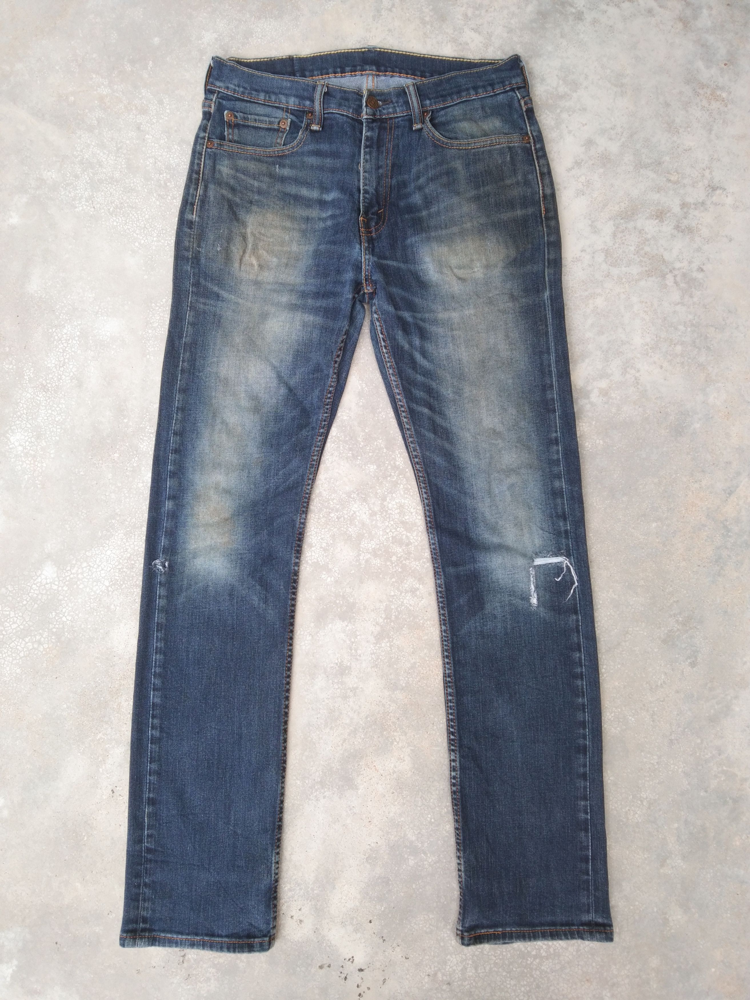 image of Vintage Levi's Jeans 513 Distressed Denim 30X31 in Blue, Men's