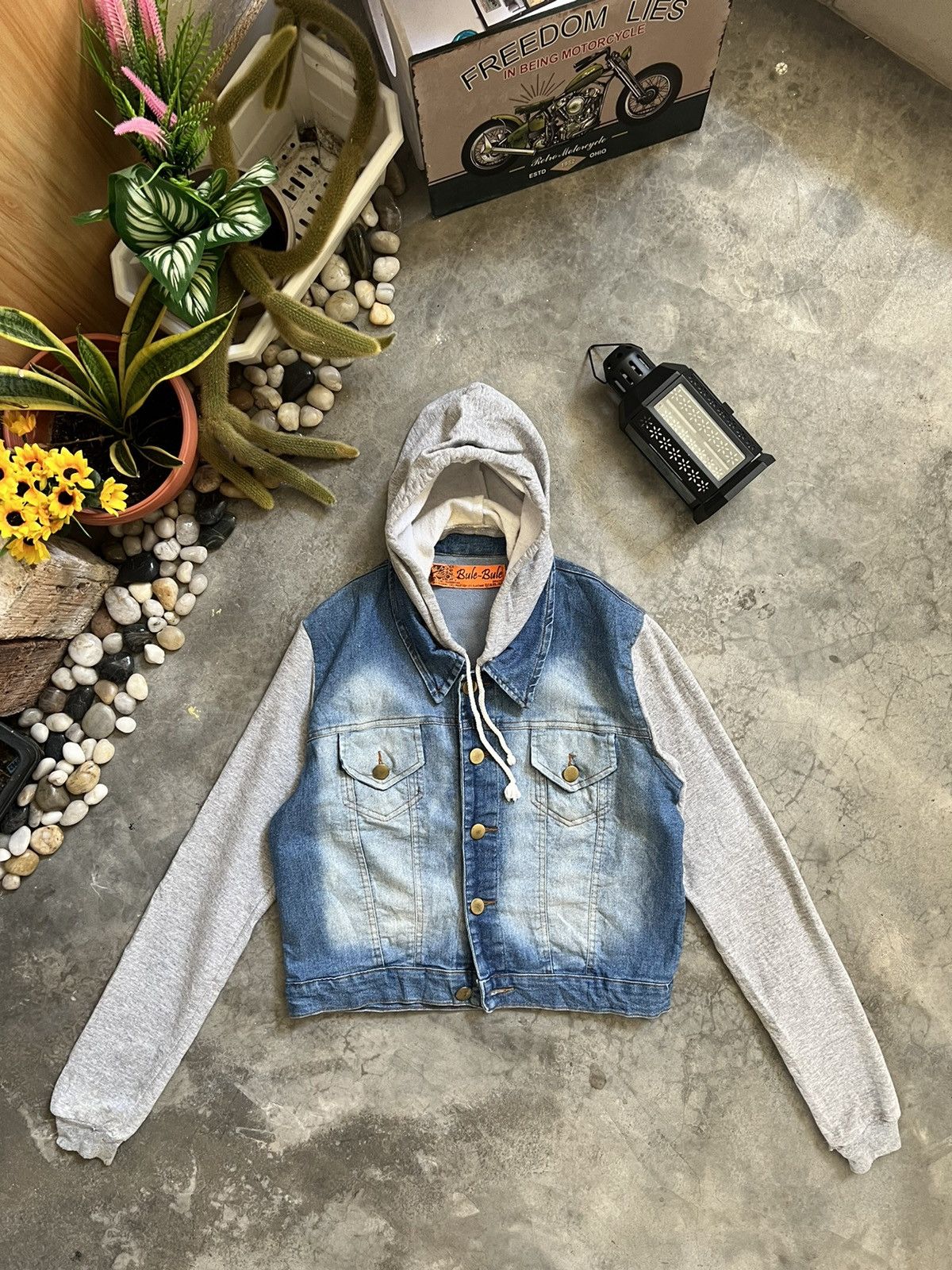 Steals 🖤 Bule-Bule Brasil DetachableHoodie Denim Jacket