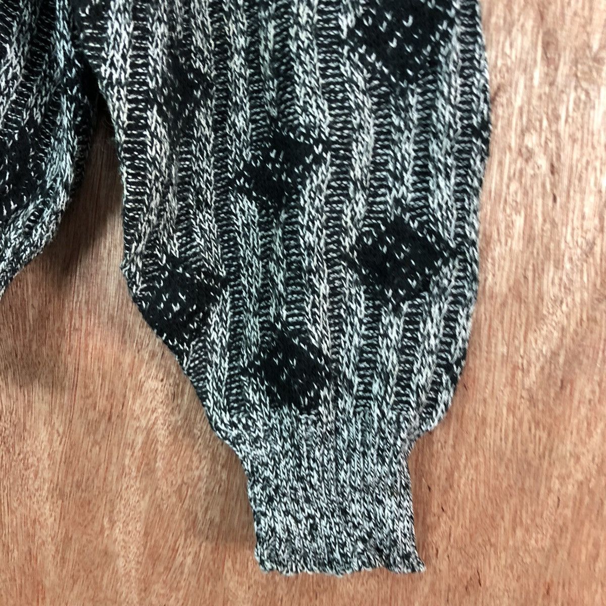 Vintage Nuovo New Forces Grey Knitwear art vintage #6117 Size US XL / EU 56 / 4 - 4 Thumbnail