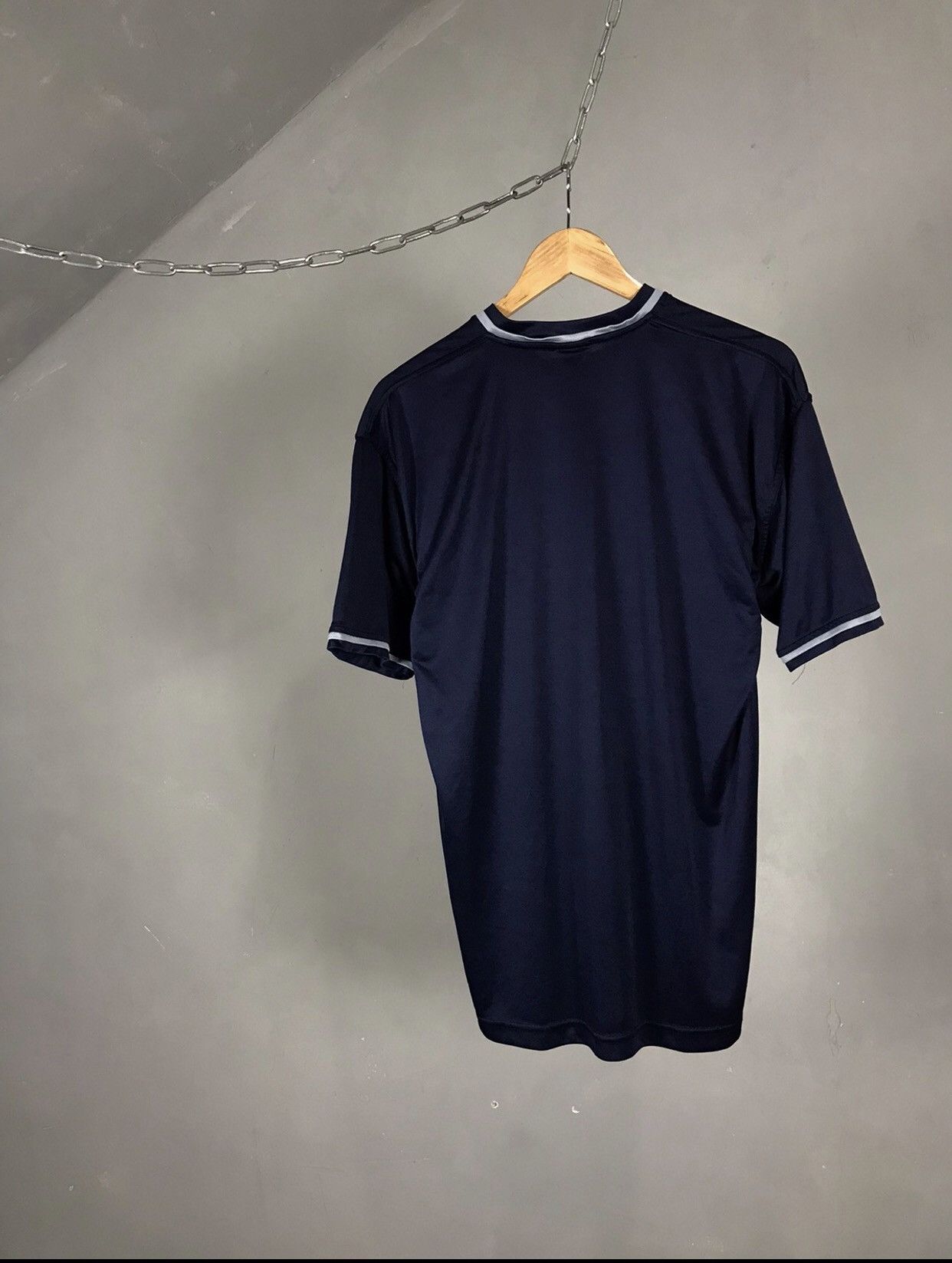Nike Nike Vintage Sportwear Made In USA Navy Blue Tee Size US S / EU 44-46 / 1 - 7 Thumbnail