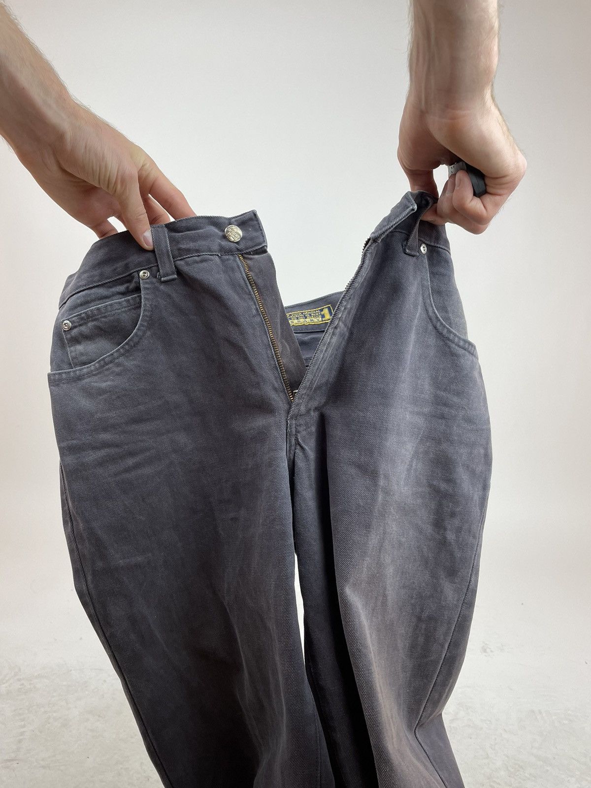 Trussardi Trussardi vintage Jeans #1 made in Italy 90s Mens size 30x32 Size US 30 / EU 46 - 9 Thumbnail