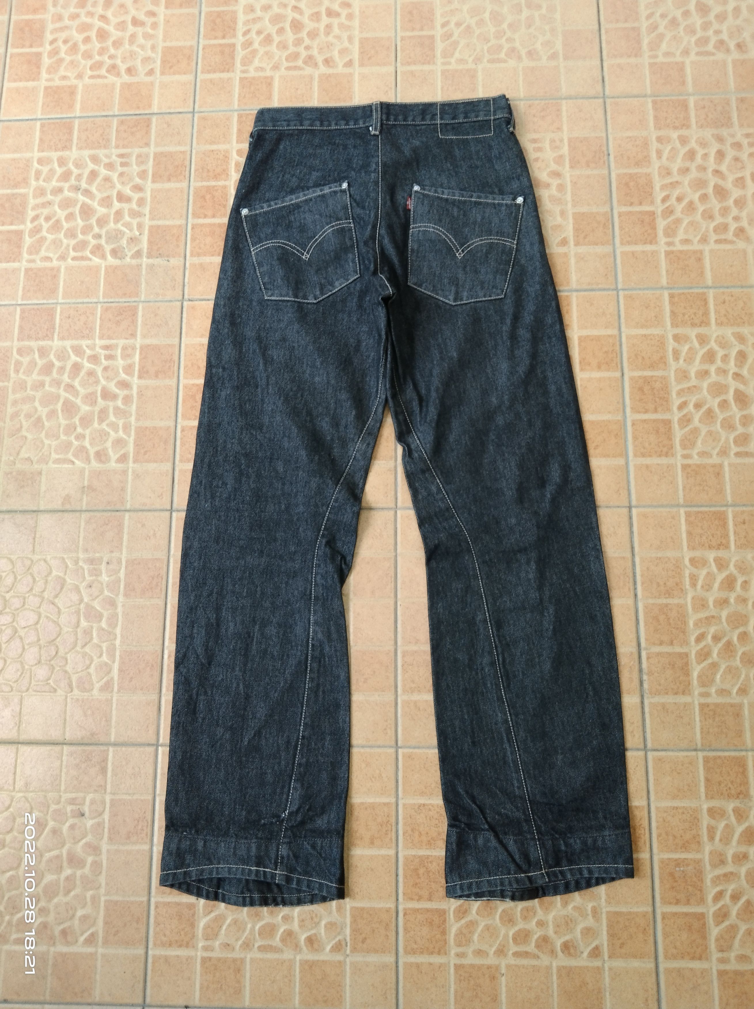 Levi's Vintage Clothing LEVIS ENGINEERED LOOSE VINTAGE 2000s TWIST DENIM PANTS Size US 28 / EU 44 - 3 Thumbnail