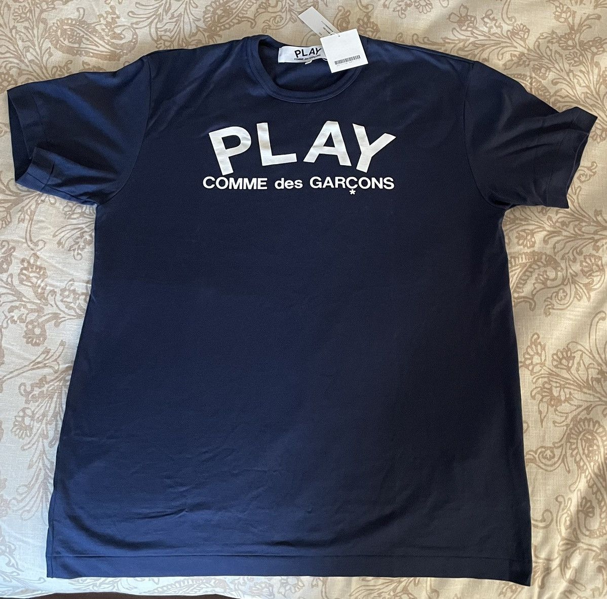Comme des Garcons COMME des GARÇONS Play Text T-Shirt Navy Size US XXL / EU 58 / 5 - 3 Thumbnail