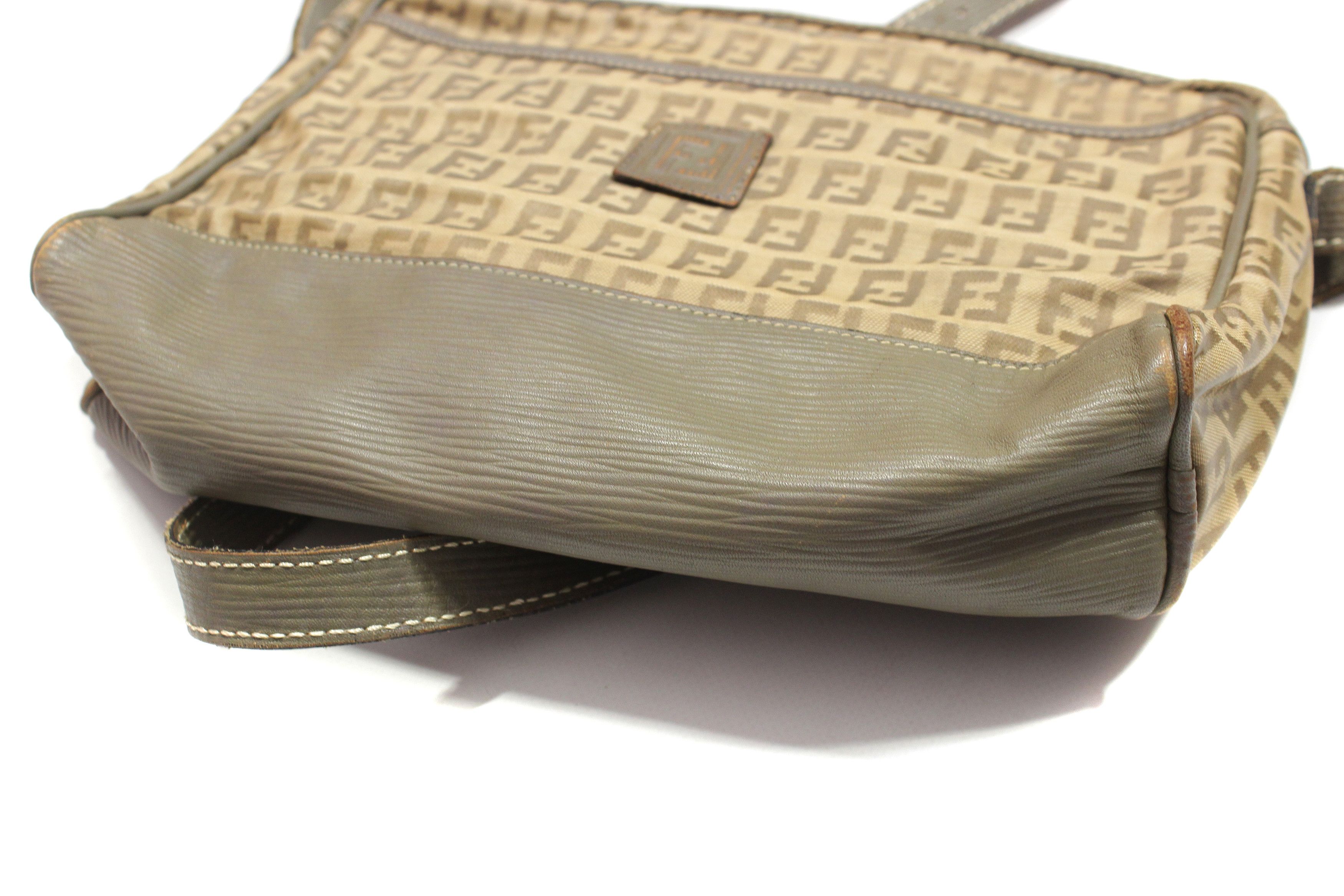 Fendi 90S Logo Monogram Bag Vintage Size ONE SIZE - 7 Thumbnail