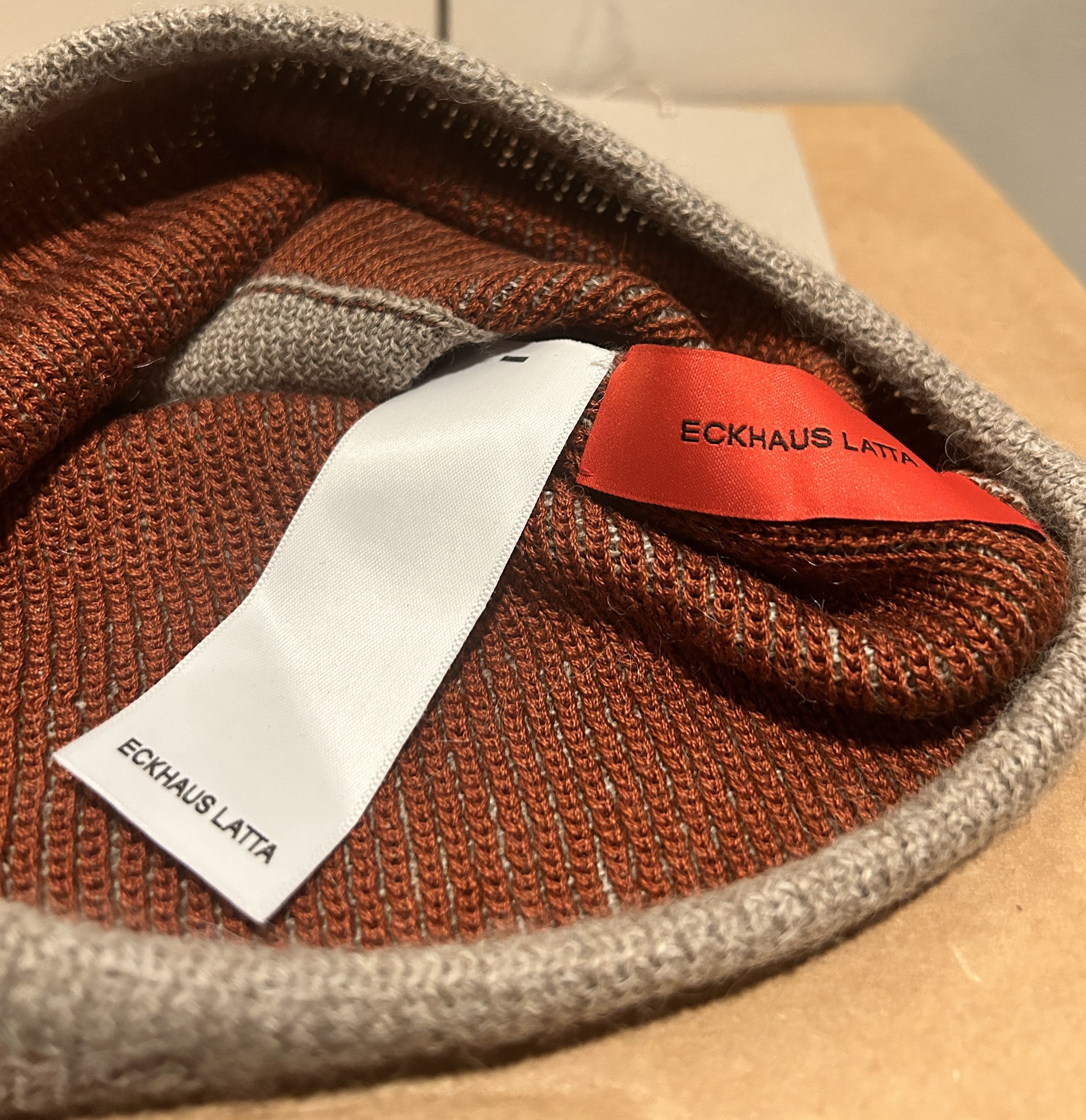 Eckhaus Latta Eckhaus Latta Stop Snood Carnelian Size ONE SIZE - 3 Thumbnail