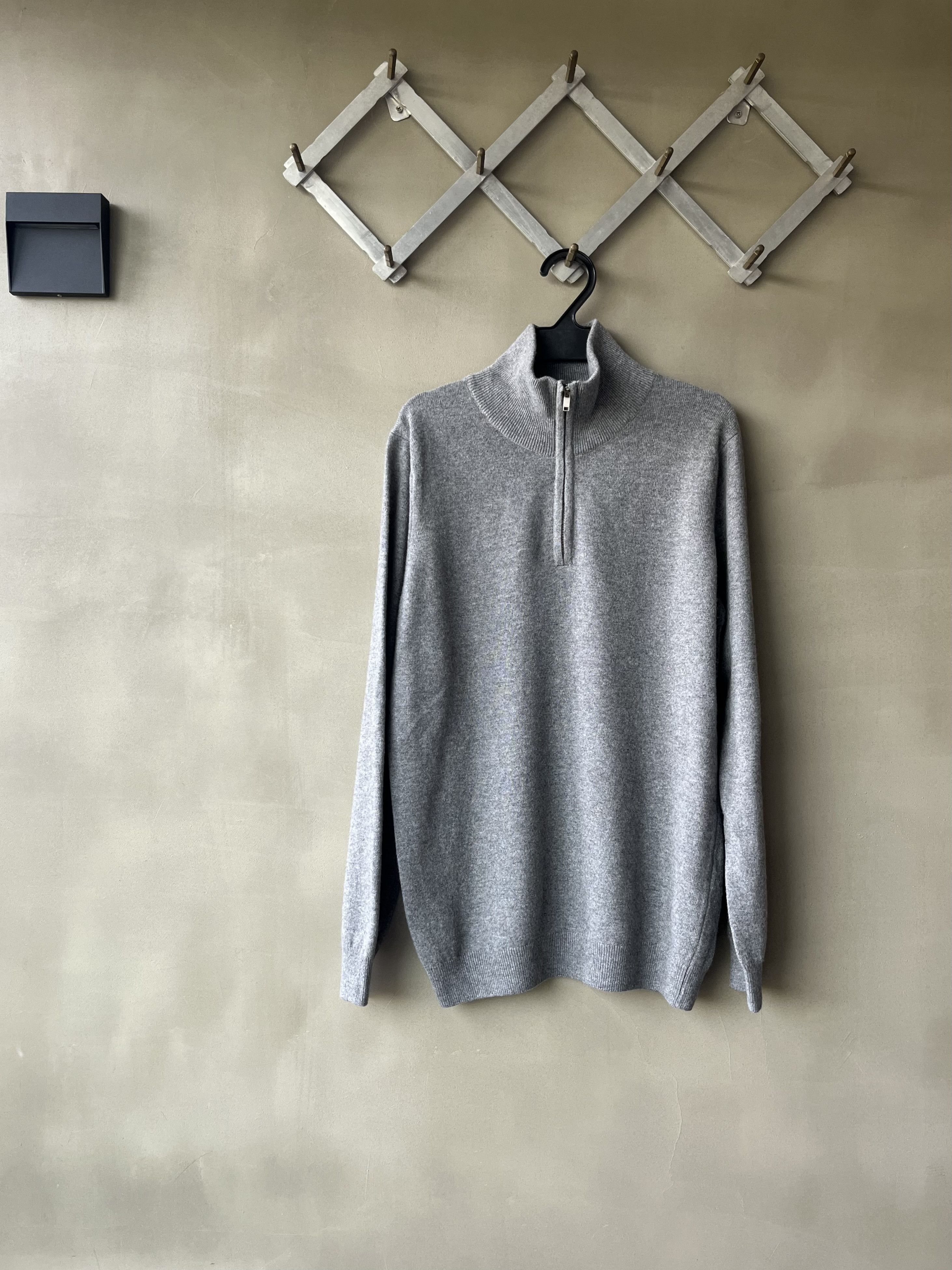 Pringle Of Scotland Pringle of Scotland Mens Half Zip Cashmere Mix Grey Sweater Size US S / EU 44-46 / 1 - 1 Thumbnail