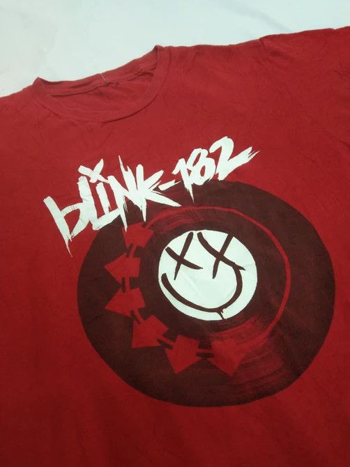 Band Tees Vintage Y2k Blink 182 Band T Shirt Size US M / EU 48-50 / 2 - 2 Thumbnail