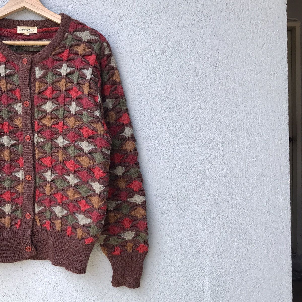 Aran Isles Knitwear Vintage Peapliea Multicoloure Embossed Knit Sweater Cardigan Size US M / EU 48-50 / 2 - 5 Thumbnail