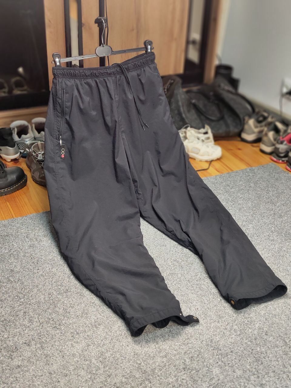 Nike Vintage Nike Swoosh Track Black Jogger Pants Travis Scott Size US 34 / EU 50 - 20 Thumbnail