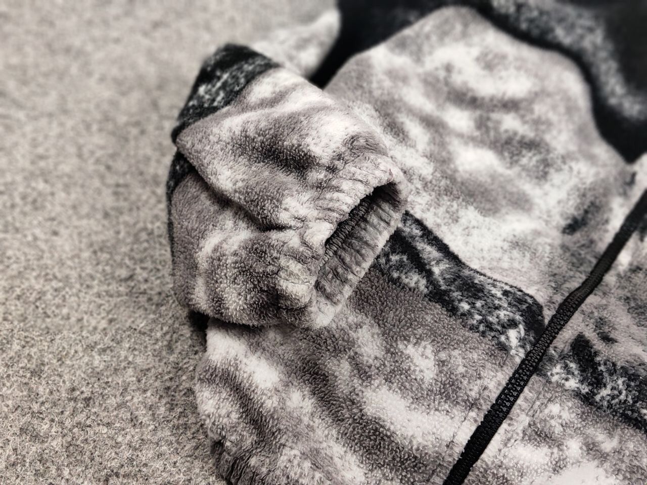 Vintage Vintage 90's Fleece Zip Jacket Over Art Winter Wolf Hype Size US S / EU 44-46 / 1 - 14 Thumbnail