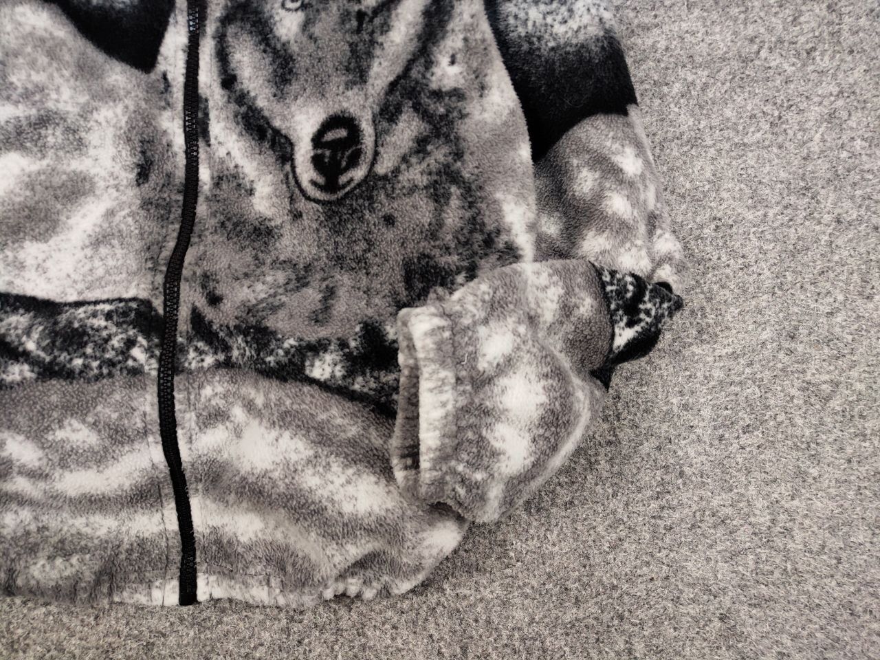 Vintage Vintage 90's Fleece Zip Jacket Over Art Winter Wolf Hype Size US S / EU 44-46 / 1 - 10 Thumbnail
