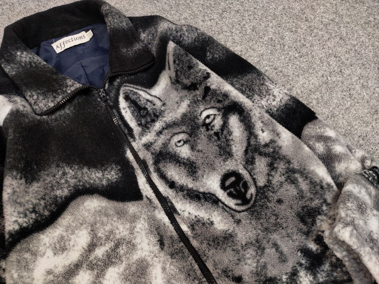 Vintage Vintage 90's Fleece Zip Jacket Over Art Winter Wolf Hype Size US S / EU 44-46 / 1 - 12 Thumbnail