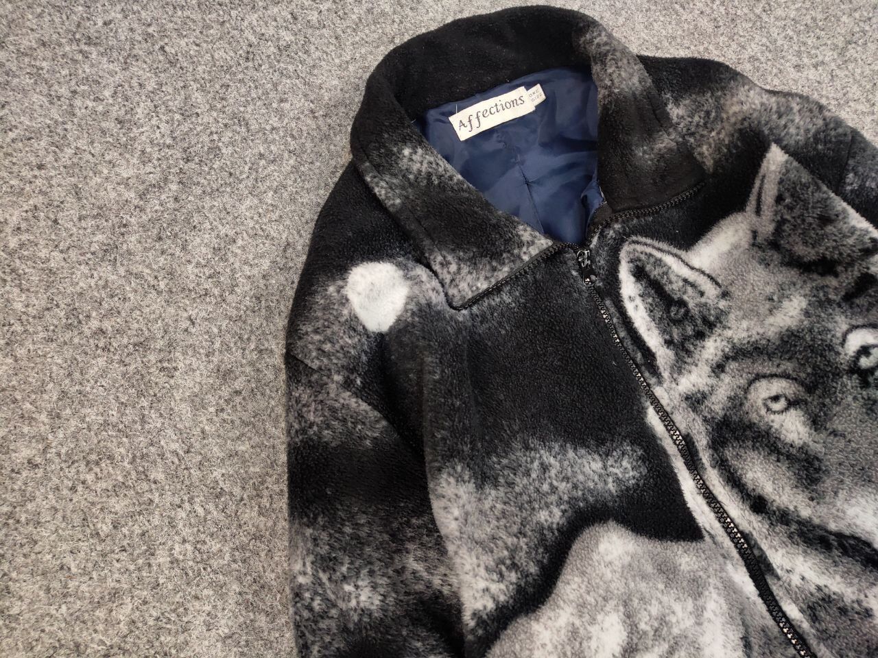 Vintage Vintage 90's Fleece Zip Jacket Over Art Winter Wolf Hype Size US S / EU 44-46 / 1 - 7 Thumbnail