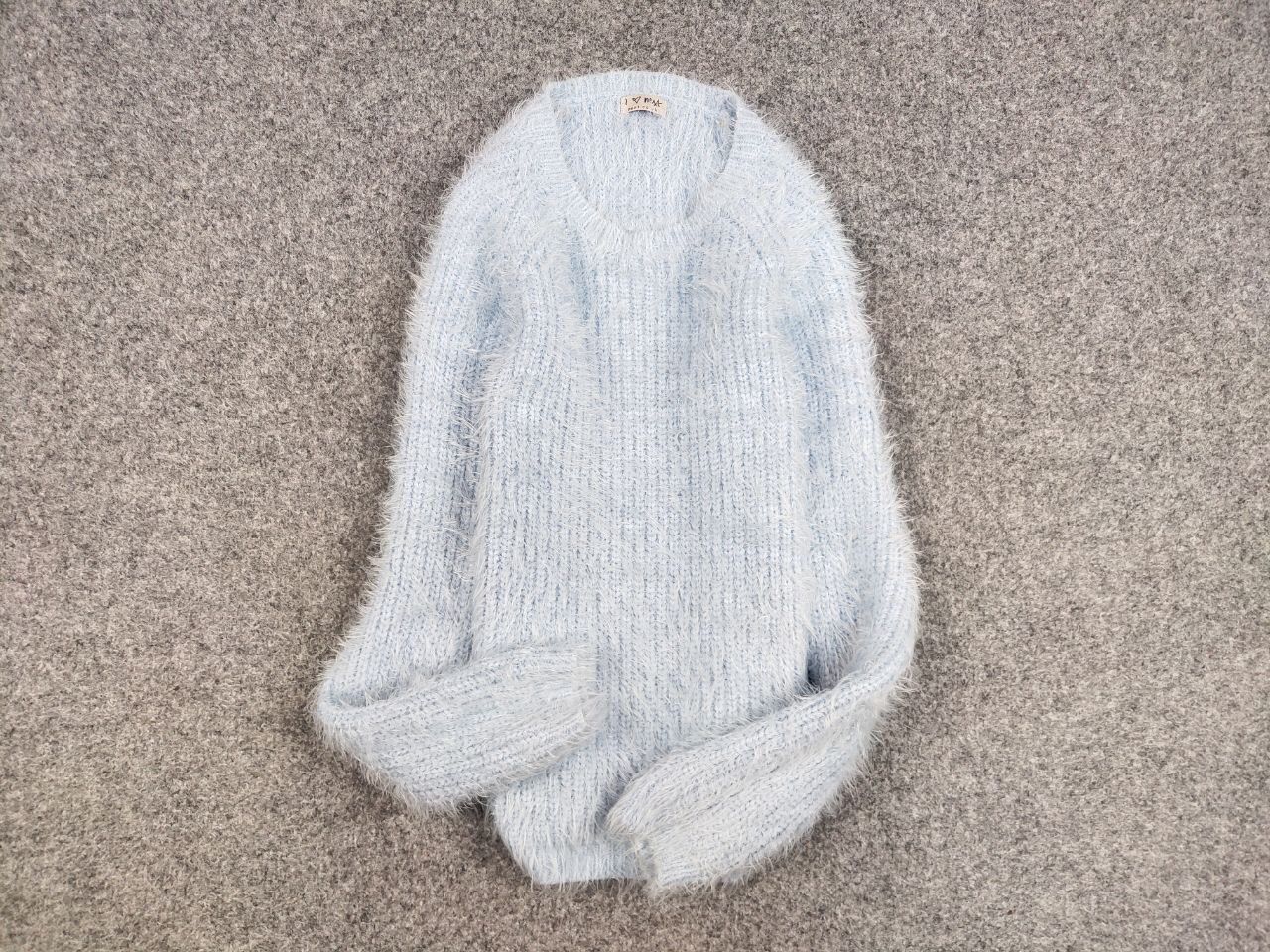 Japanese Brand Vintage Japanese Blue Mohair Style Fuzzy Crewneck Sweater Size US XS / EU 42 / 0 - 14 Thumbnail