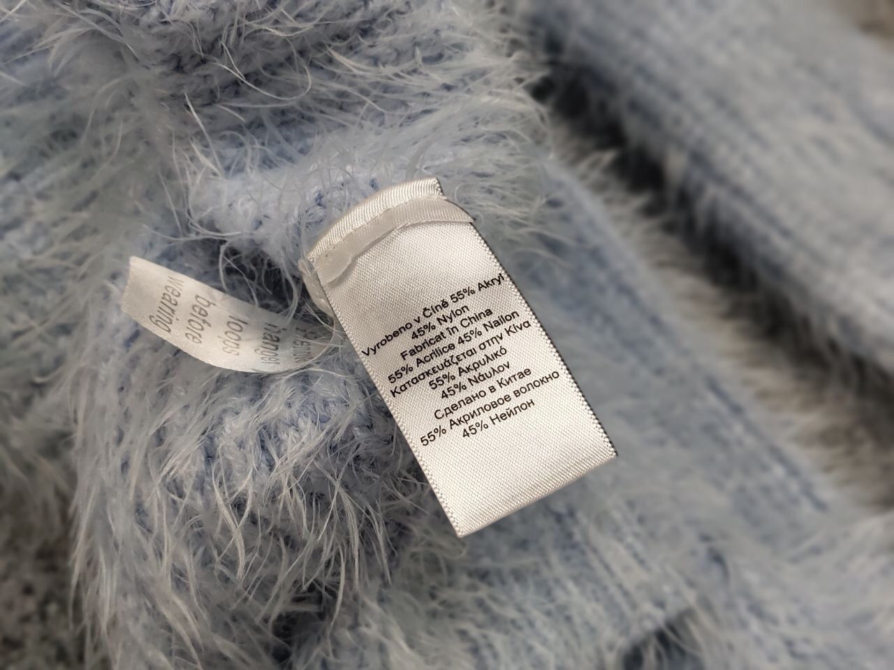Japanese Brand Vintage Japanese Blue Mohair Style Fuzzy Crewneck Sweater Size US XS / EU 42 / 0 - 19 Thumbnail