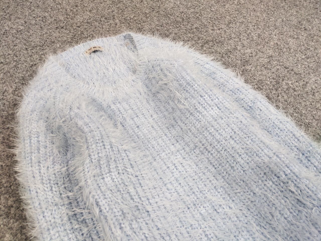 Japanese Brand Vintage Japanese Blue Mohair Style Fuzzy Crewneck Sweater Size US XS / EU 42 / 0 - 12 Thumbnail
