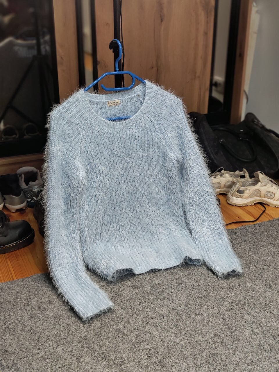 Japanese Brand Vintage Japanese Blue Mohair Style Fuzzy Crewneck Sweater Size US XS / EU 42 / 0 - 20 Thumbnail