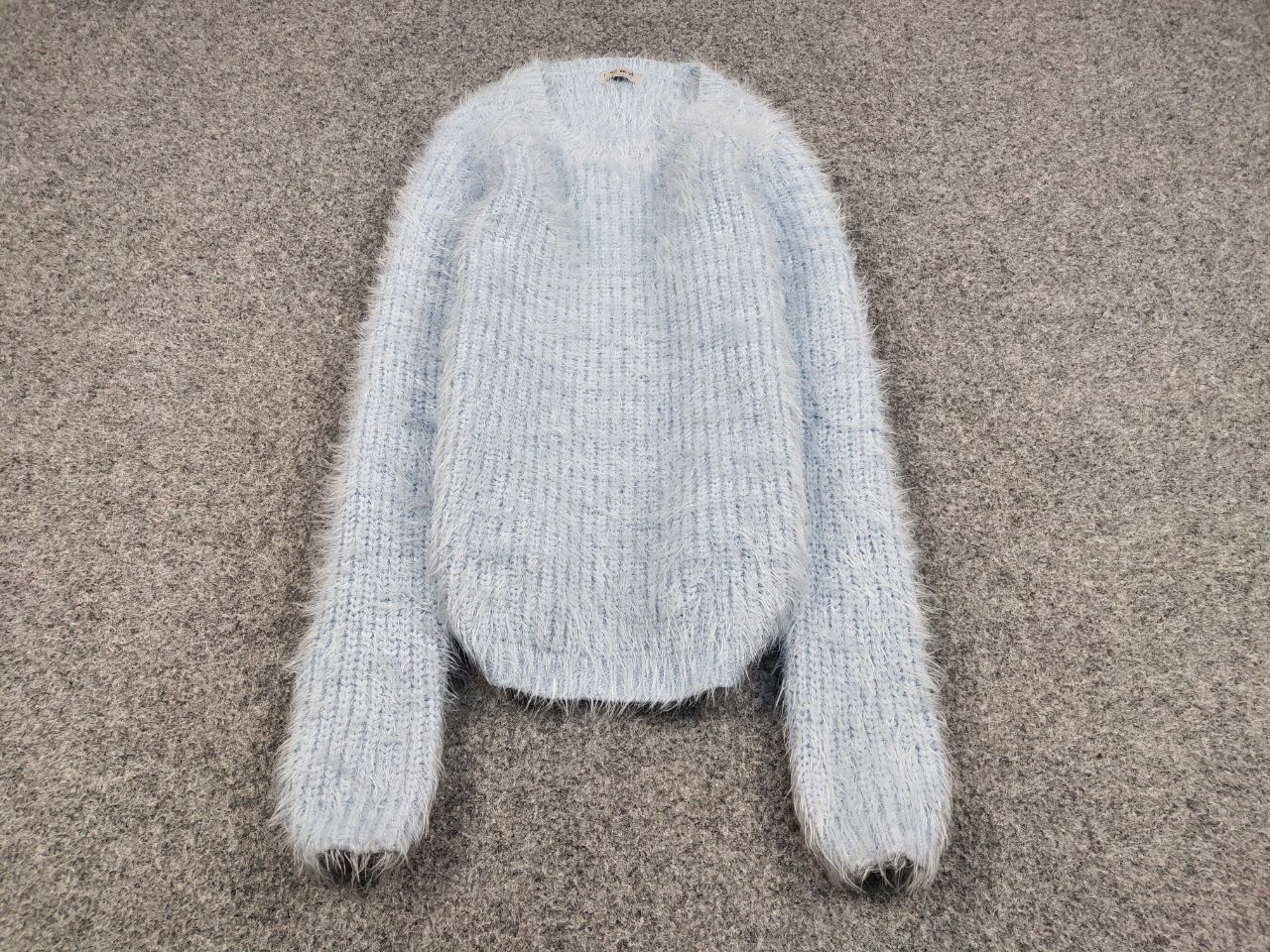 Japanese Brand Vintage Japanese Blue Mohair Style Fuzzy Crewneck Sweater Size US XS / EU 42 / 0 - 2 Thumbnail