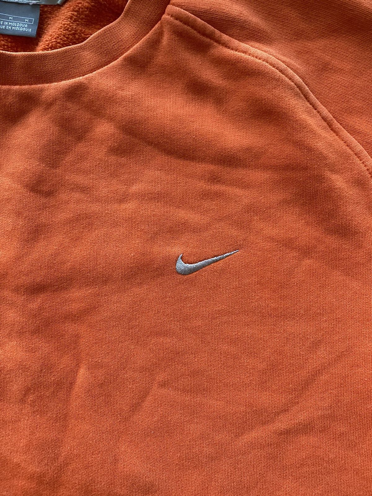 Nike × Vintage Vintage 00’s Nike Crewneck Sweatshirt Orange Silver Tag y2k Size US M / EU 48-50 / 2 - 3 Thumbnail