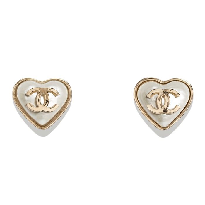 Chanel Chanel 22C Heart Shape Gold Pearl CC Stud Earrings