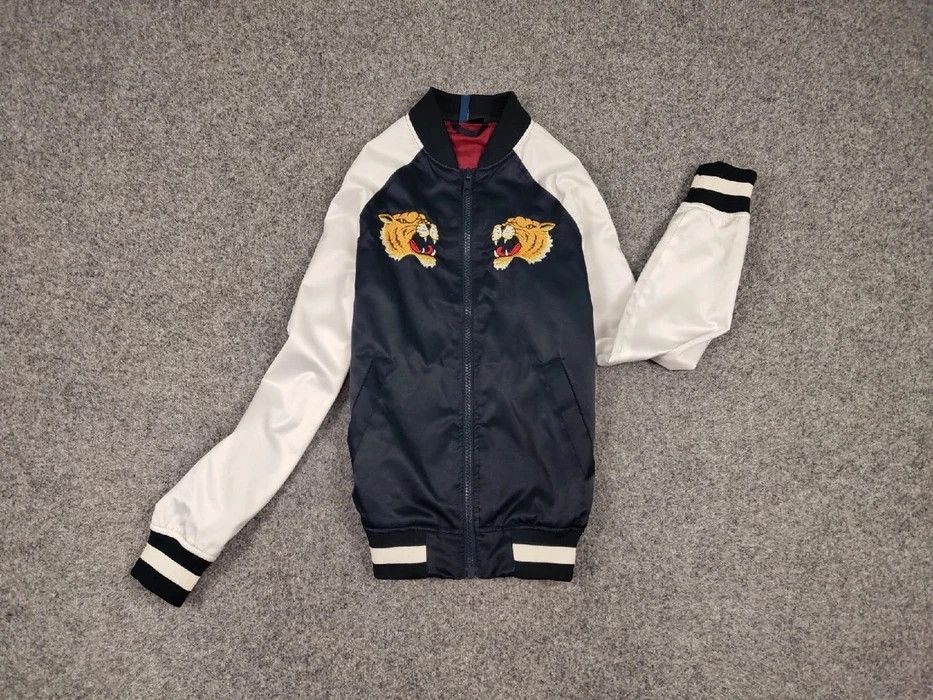 Japanese Brand Vintage Japanese Bomber Jacket Tiger Embroidered Logos Size US S / EU 44-46 / 1 - 5 Thumbnail