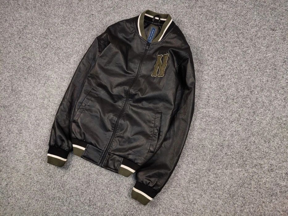 Vintage Vintage y2k Varsity Letterman Bomber Jacket Eco leather Size US L / EU 52-54 / 3 - 2 Thumbnail