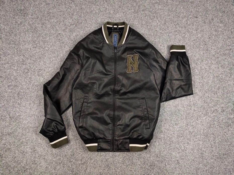 Vintage Vintage y2k Varsity Letterman Bomber Jacket Eco leather Size US L / EU 52-54 / 3 - 5 Thumbnail