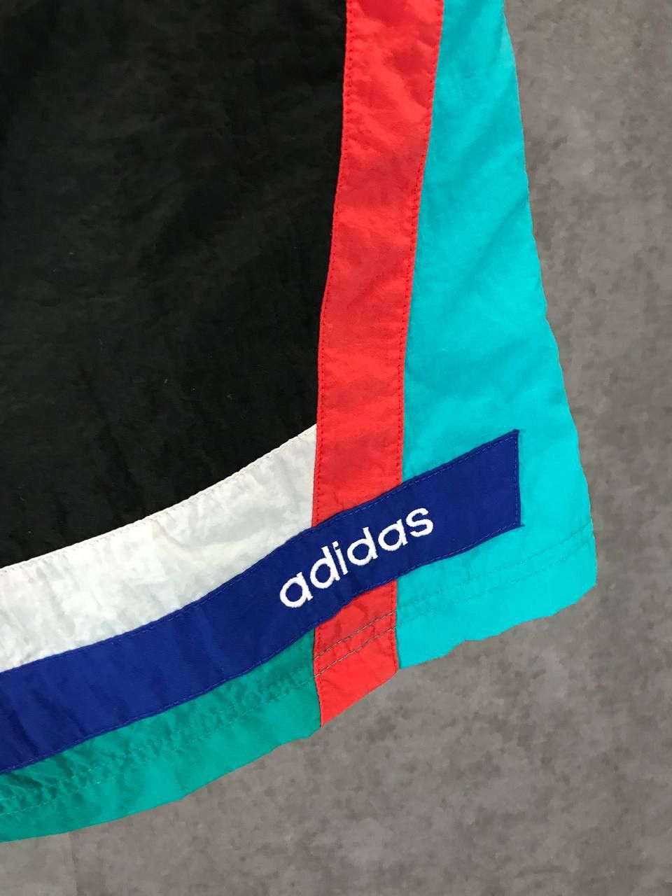 Vintage Adidas vintage streetwear shorts Size US 36 / EU 52 - 3 Thumbnail