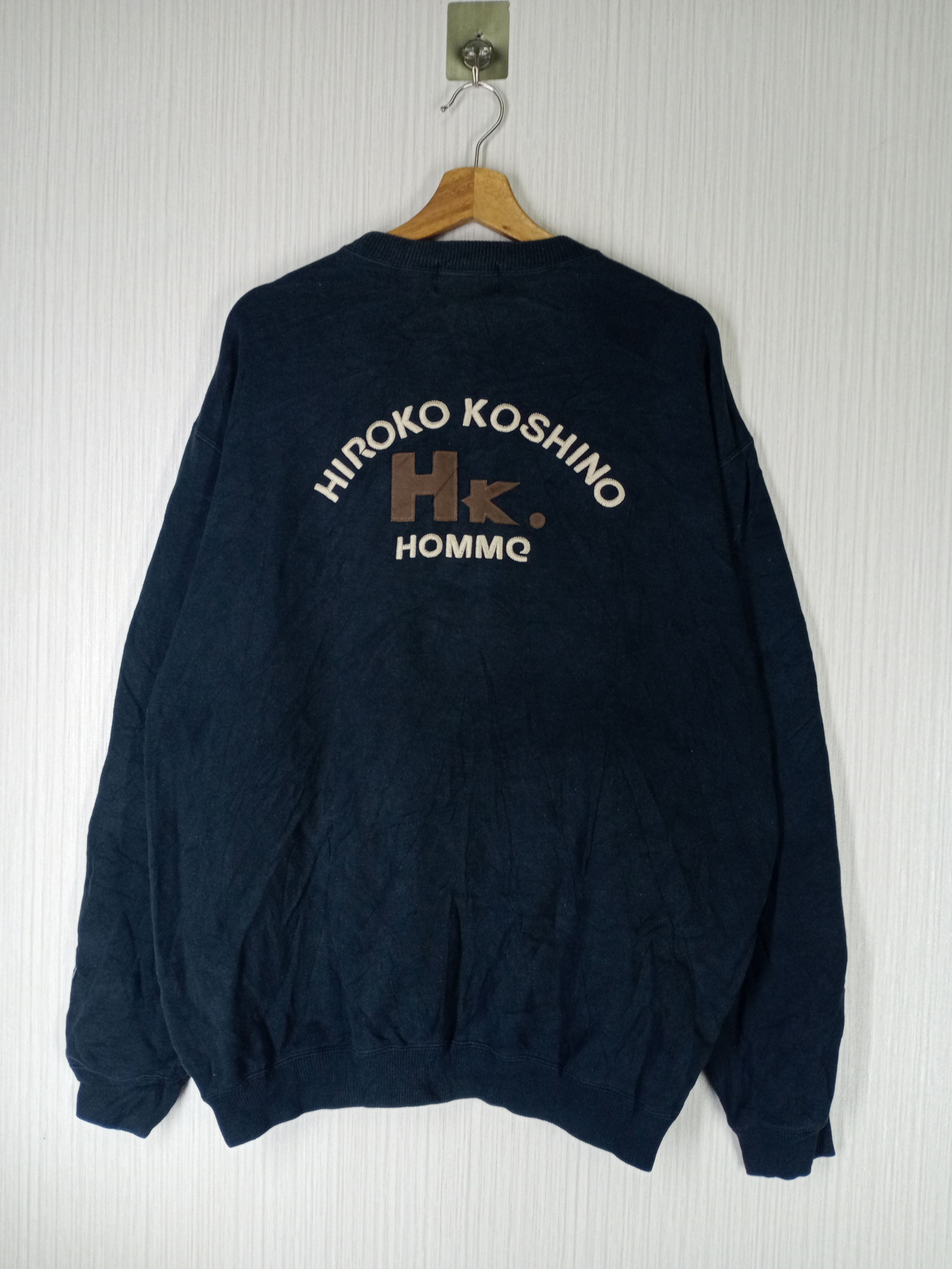 Hiroko Koshino Homme × Japanese Brand × Vintage Vintage Hiroko Koshino Homme Embroidered Logo Sweatshirt Size US XL / EU 56 / 4 - 1 Thumbnail