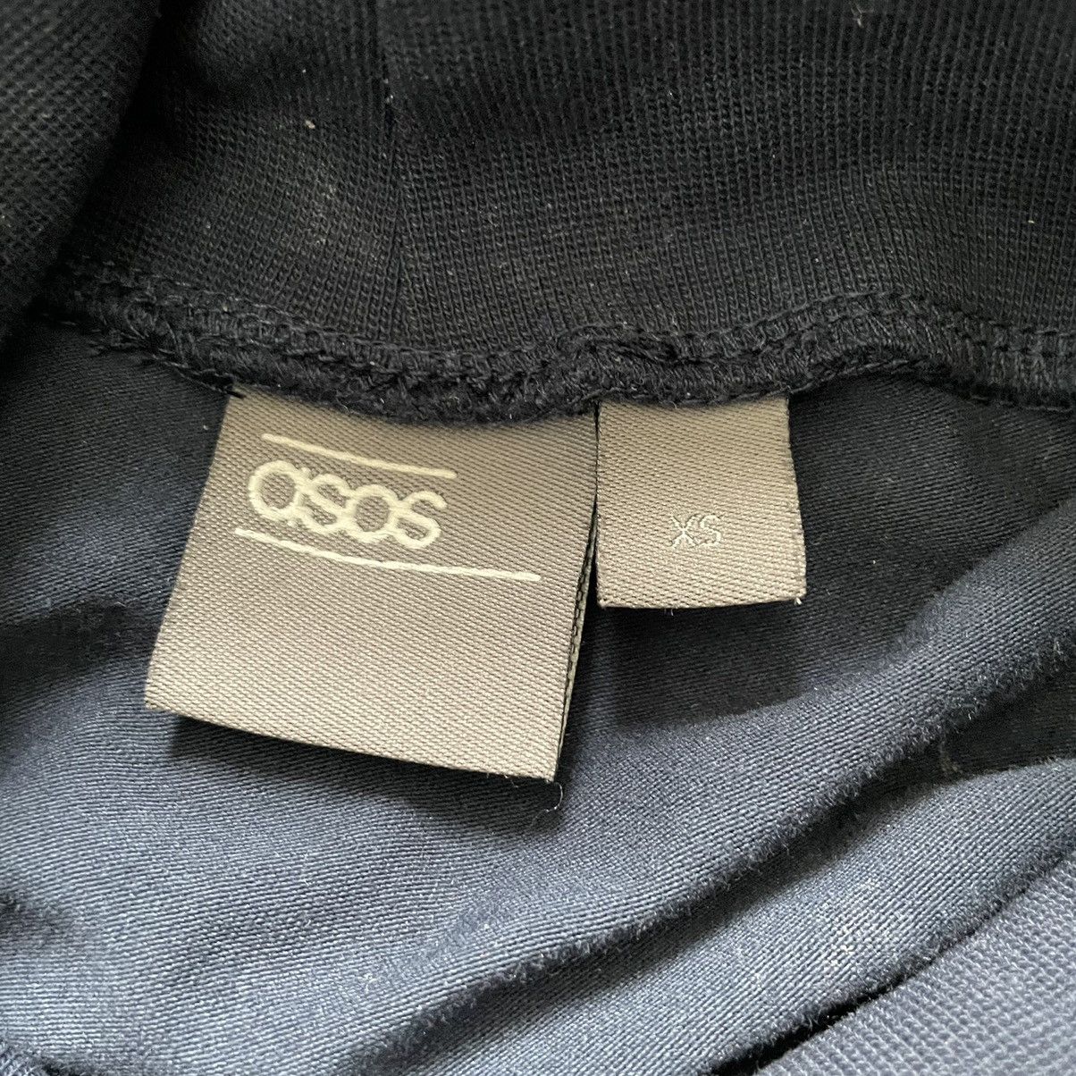 Asos Asos Muscle Fit Long Sleeve Tee With Roll Neck In Navy XS Size US XS / EU 42 / 0 - 2 Thumbnail
