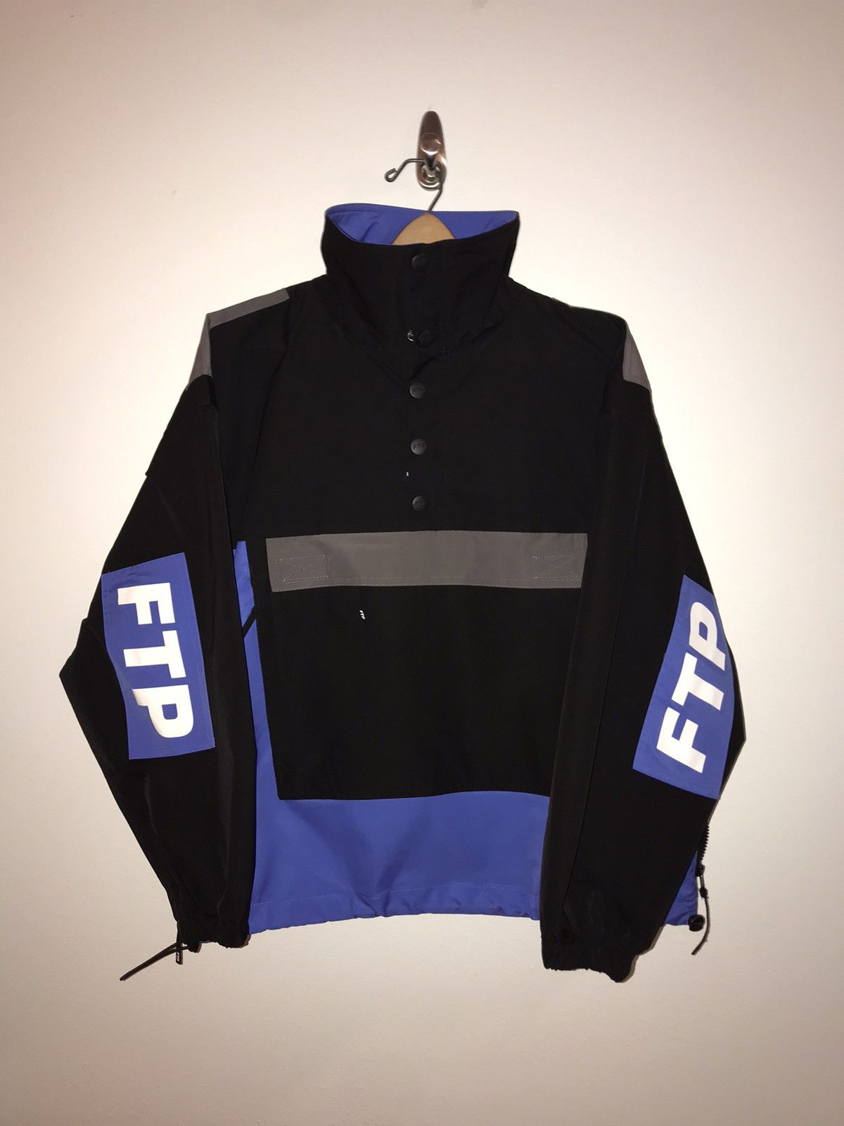 FTP BLUE/BLACK WINDBREAKER SZ M