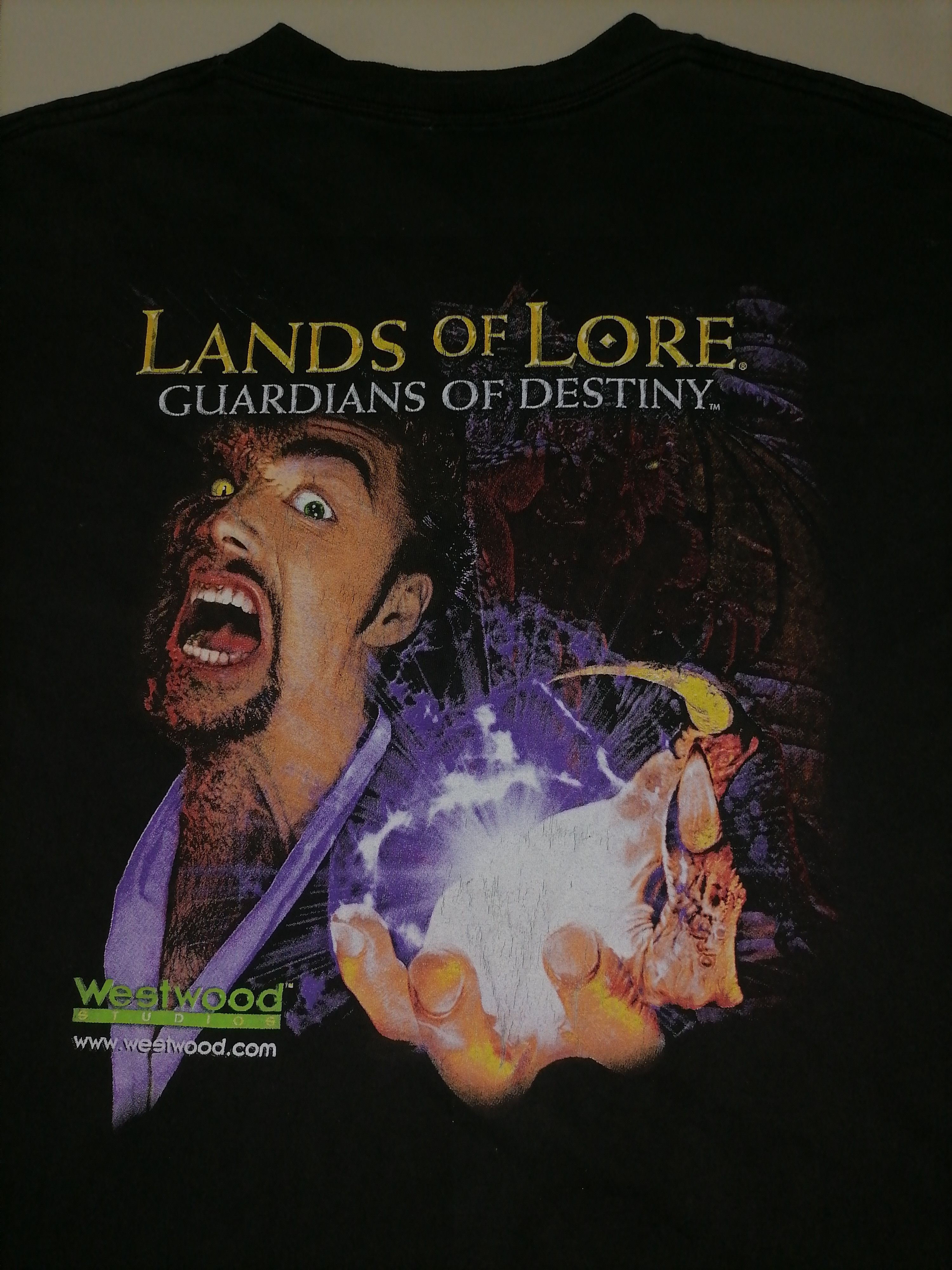 Vintage Vintage 90s Lands Of Lore Guardians Of Destiny Tee Size US XL / EU 56 / 4 - 1 Thumbnail