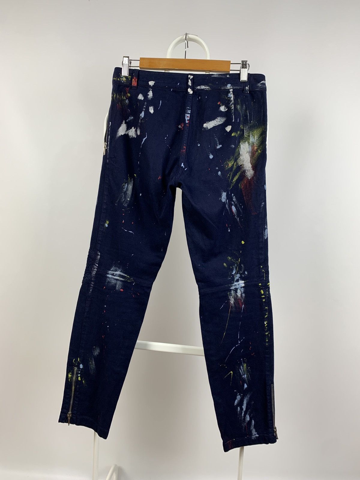 Alexander McQueen Alexander McQueen Biker Paint Splatter Ankle Zip Denim Pants Size 28" / US 6 / IT 42 - 2 Thumbnail
