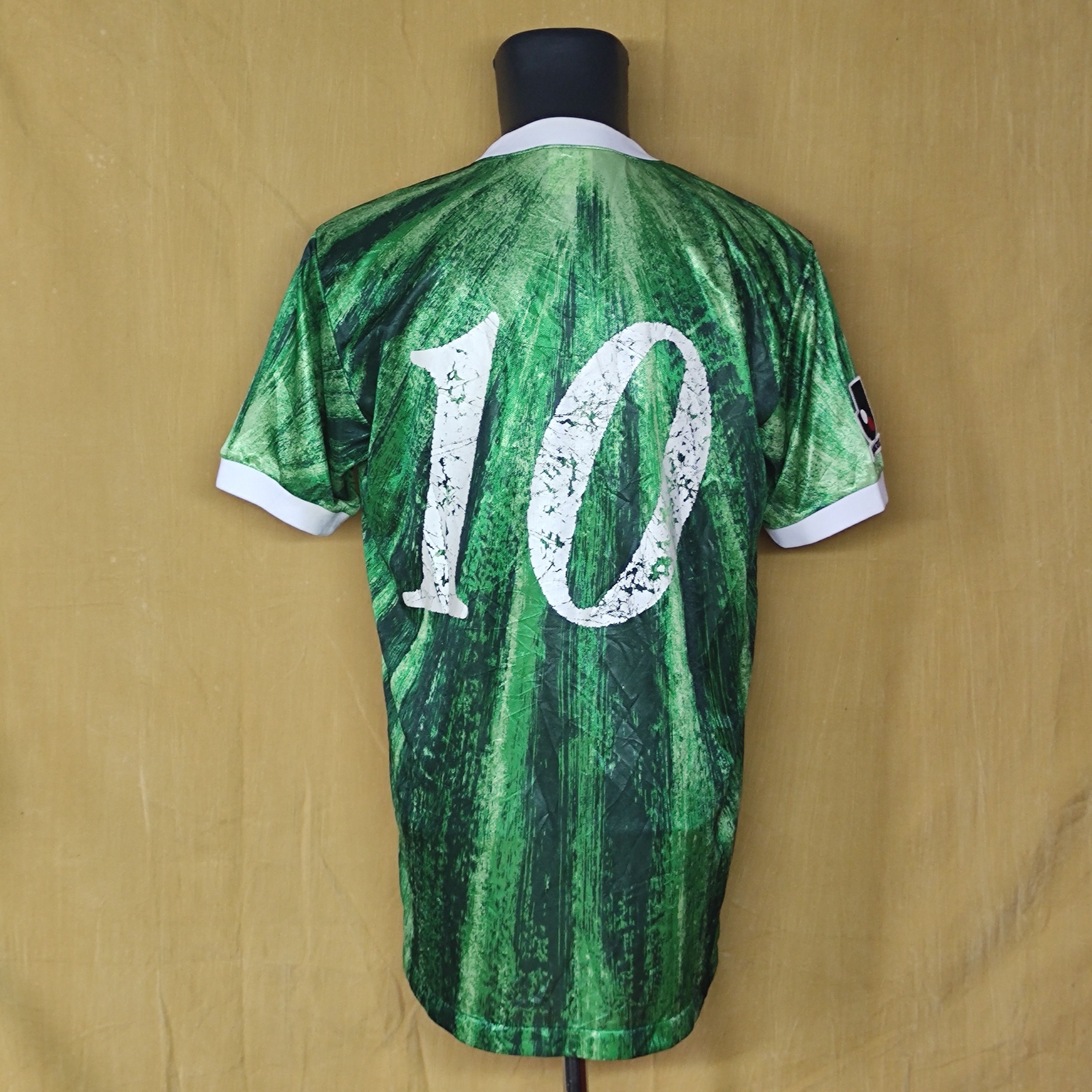 Mizuno 1993-95' MIZUNO VERDY KAWASAKI HOME (NO 10 COLLECTOR ITEM) Size US M / EU 48-50 / 2 - 9 Thumbnail