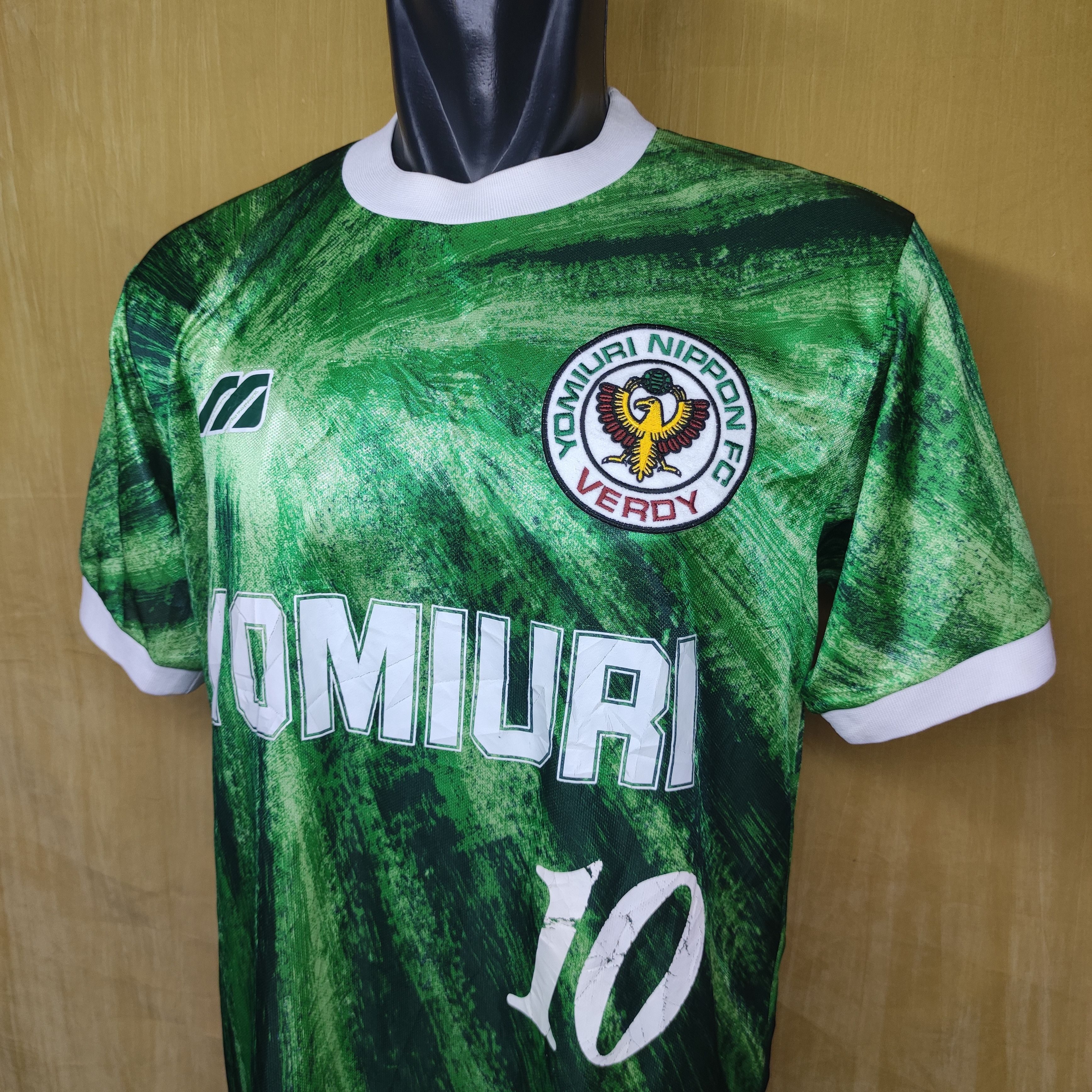 Mizuno 1993-95' MIZUNO VERDY KAWASAKI HOME (NO 10 COLLECTOR ITEM) Size US M / EU 48-50 / 2 - 13 Thumbnail