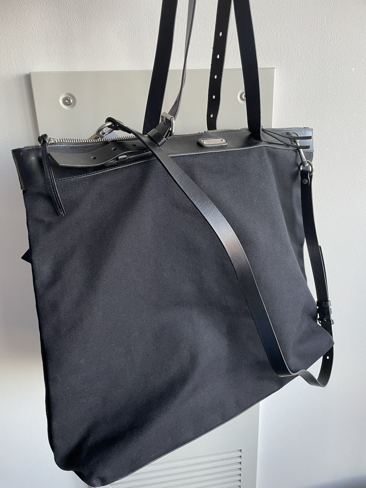 Hedi Slimane × Saint Laurent Paris × Yves Saint Laurent Limited Rare Brand New Runway Canvas Leather Large Tote Bag Size ONE SIZE - 24 Thumbnail